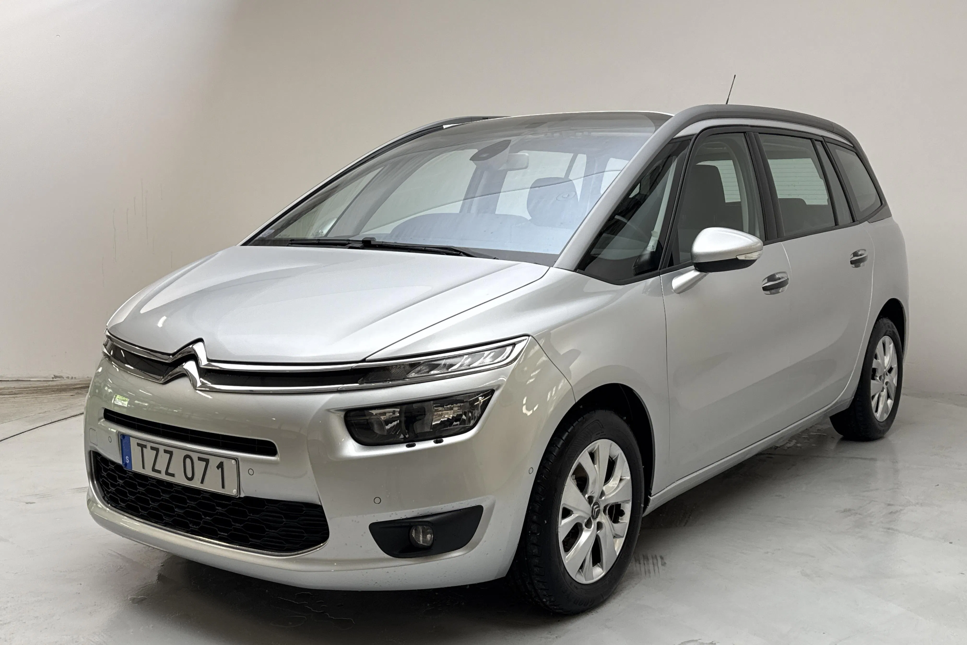 Presentationsfoto 1 av 12: Citroën C4 Grand Picasso Puretech (130hk) - 12 567 mil - Manuell - silver - 2016