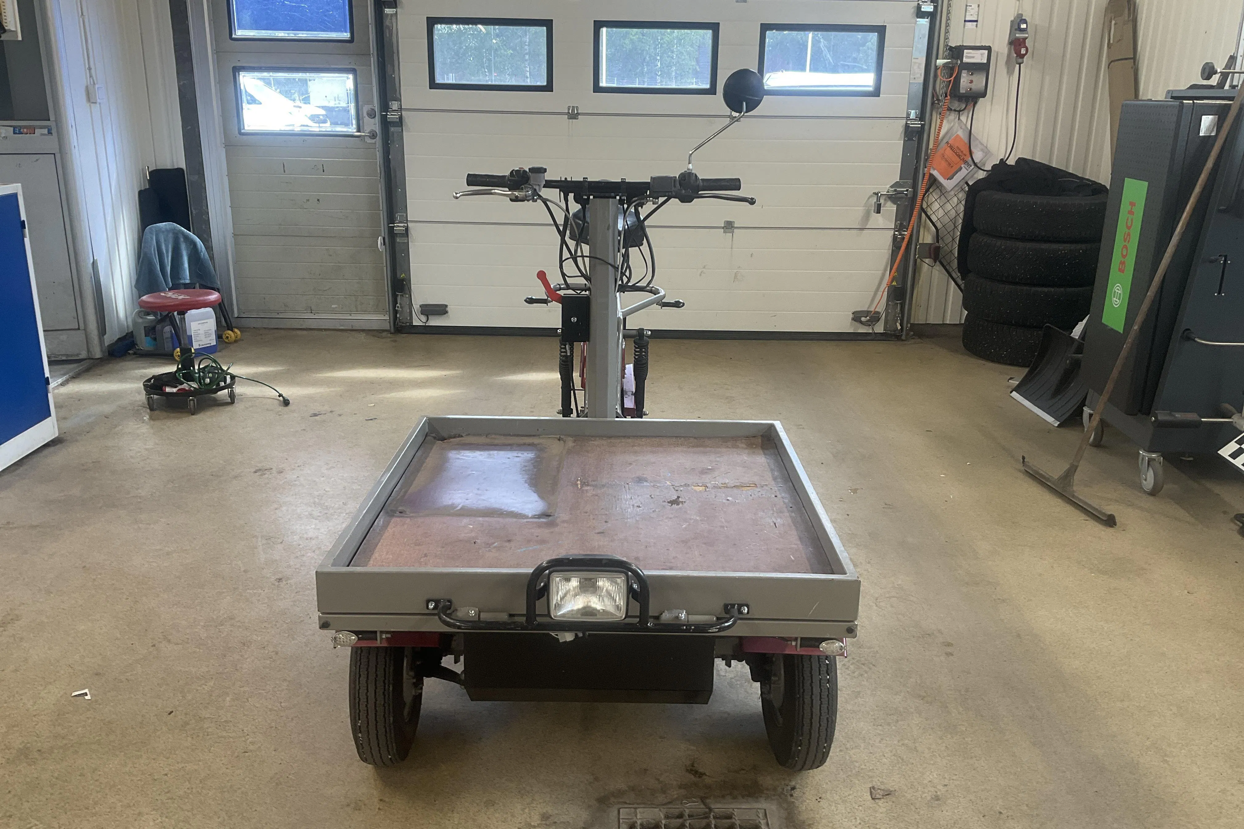 Presentationsfoto 2 av 7: NORSJÖ Carrier Electric Eldriven flakmoped (Rep.Objekt) - 524 mil - Automat - 2014