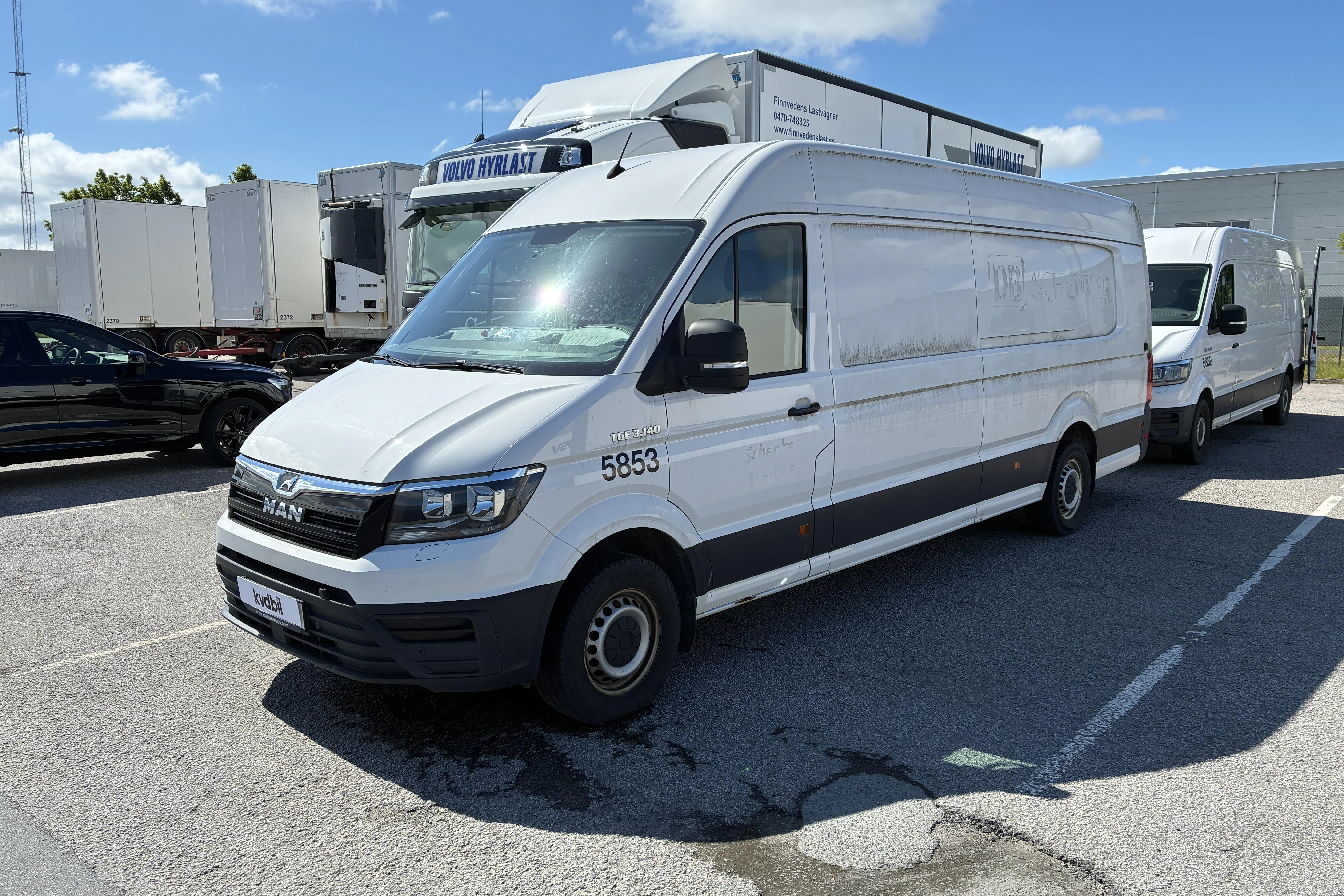 Presentation photo 1 of 31: M.A.N TGE - 209 500 km - Automatic - white - 2018