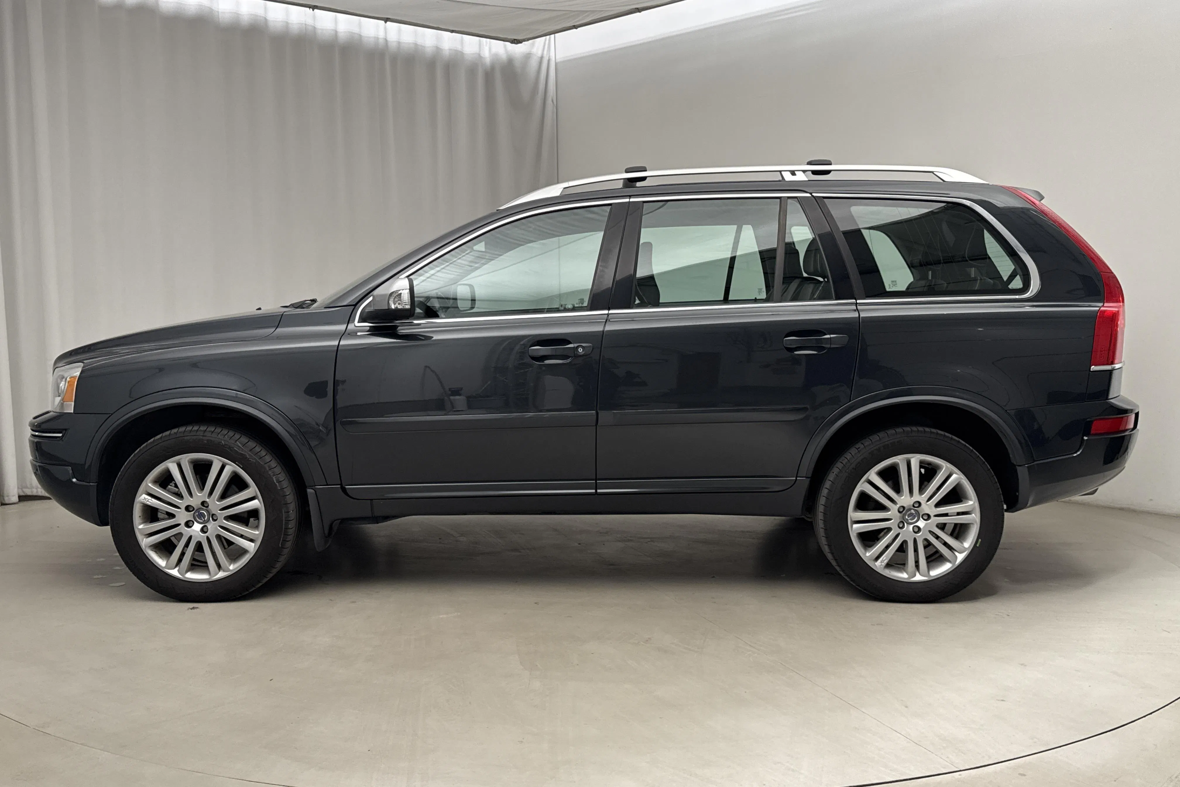 Presentation photo 2 of 21: Volvo XC90 D5 AWD (200hk) - 127 310 km - Automatic - gray - 2014