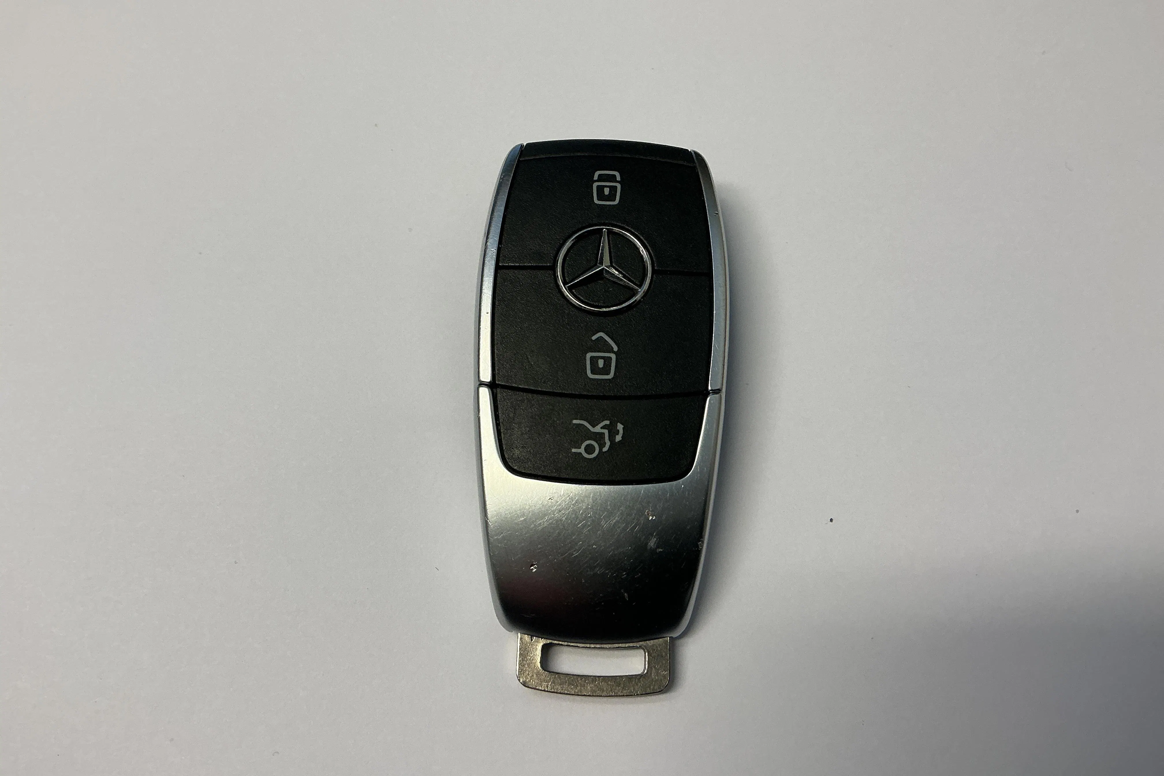 Presentation photo 14 of 14: Mercedes CLA 200 Coupé C118 (163hk) - 50 790 km - Automatic - white - 2024