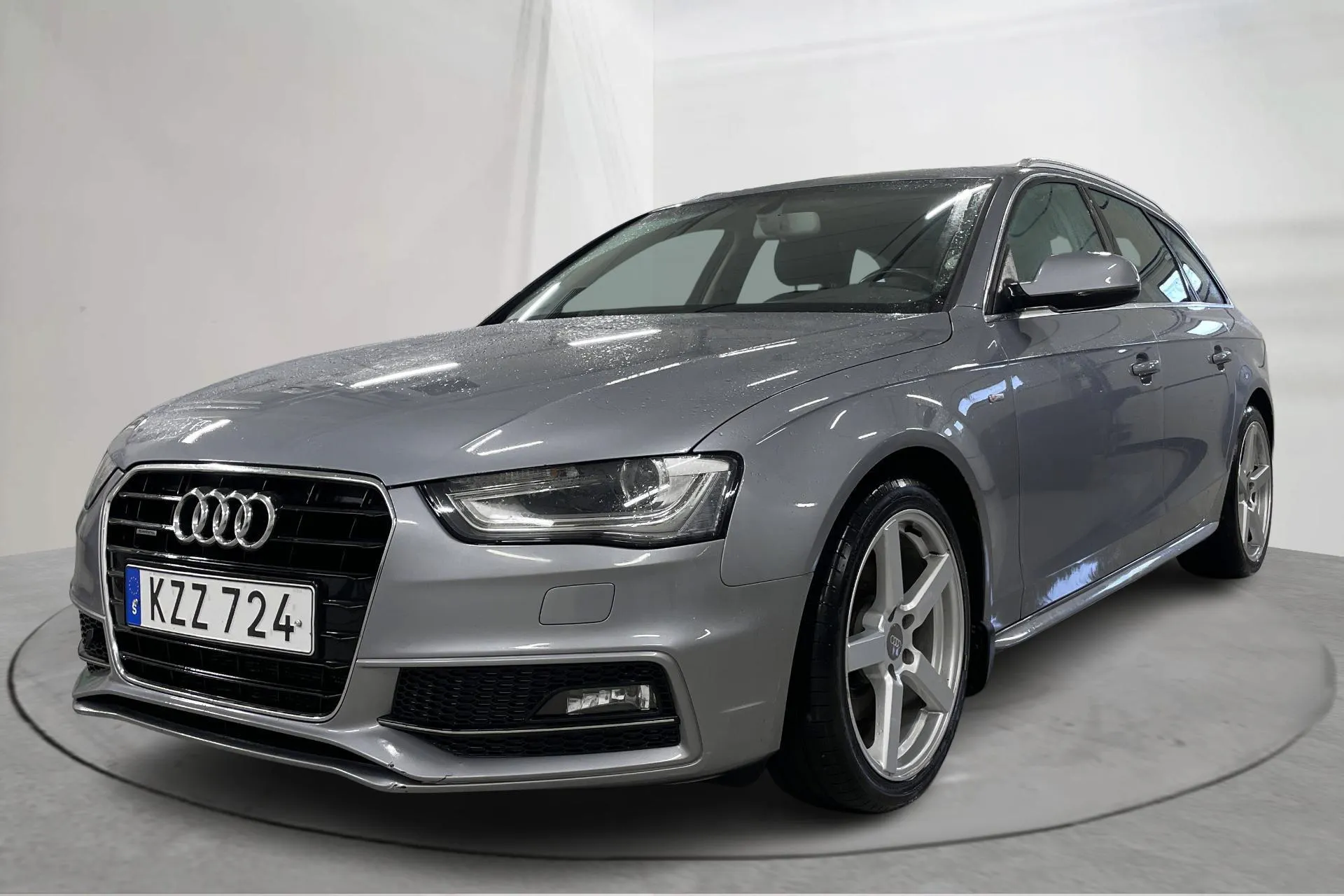 Presentation photo 1 of 16: Audi A4 2.0 TDI clean diesel Avant quattro (190hk) - 14 871 Scandinavian mile - Automatic - gray - 2015