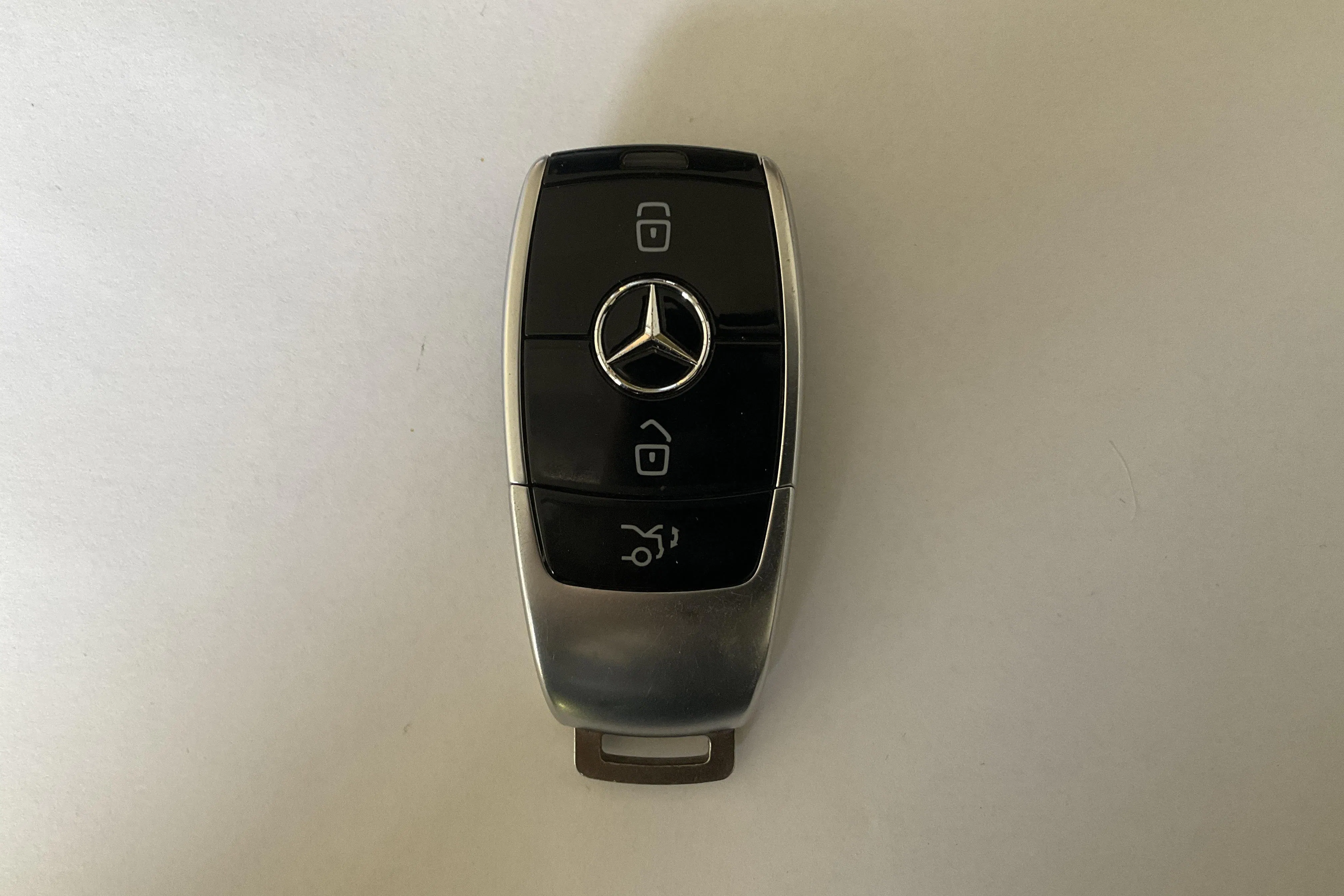 Presentationsfoto 18 av 18: Mercedes E 400 4MATIC Sedan W213 (333hk) - 18 474 mil - Automat - silver - 2017