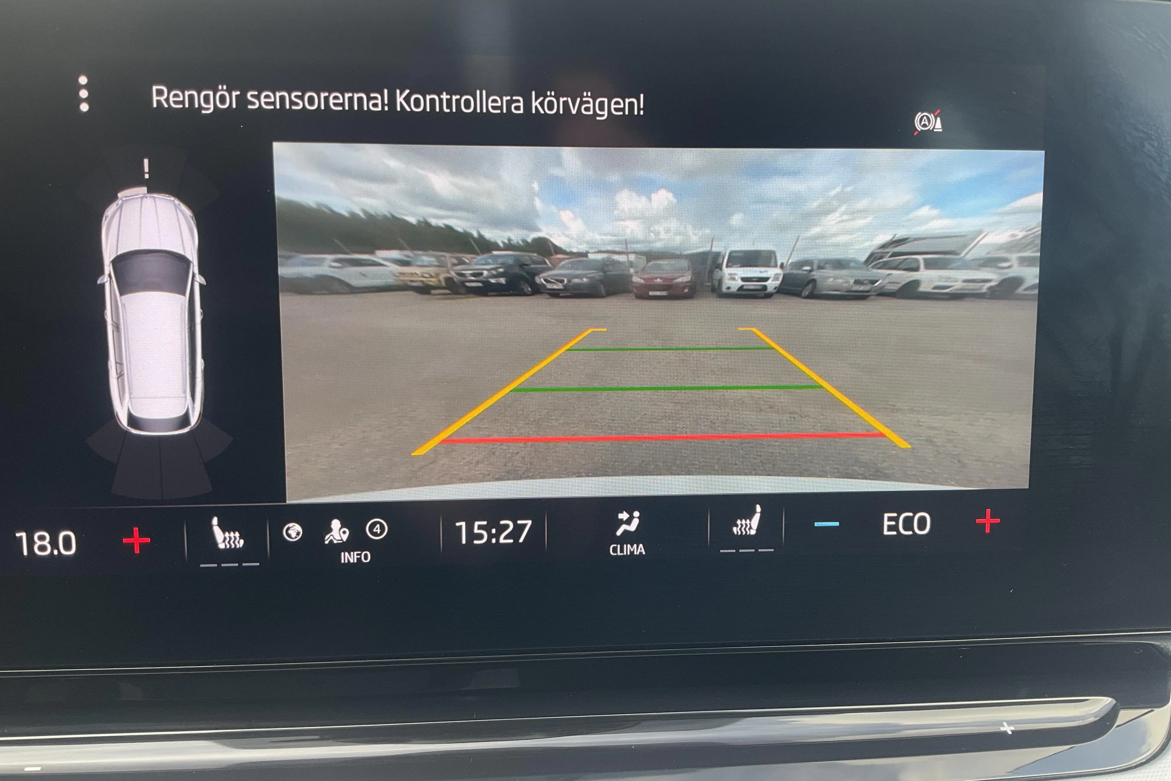 Presentation photo 18 of 18: Skoda Octavia 1.4 iV PHEV Combi (204hk) - 103 290 km - Automatic - white - 2022
