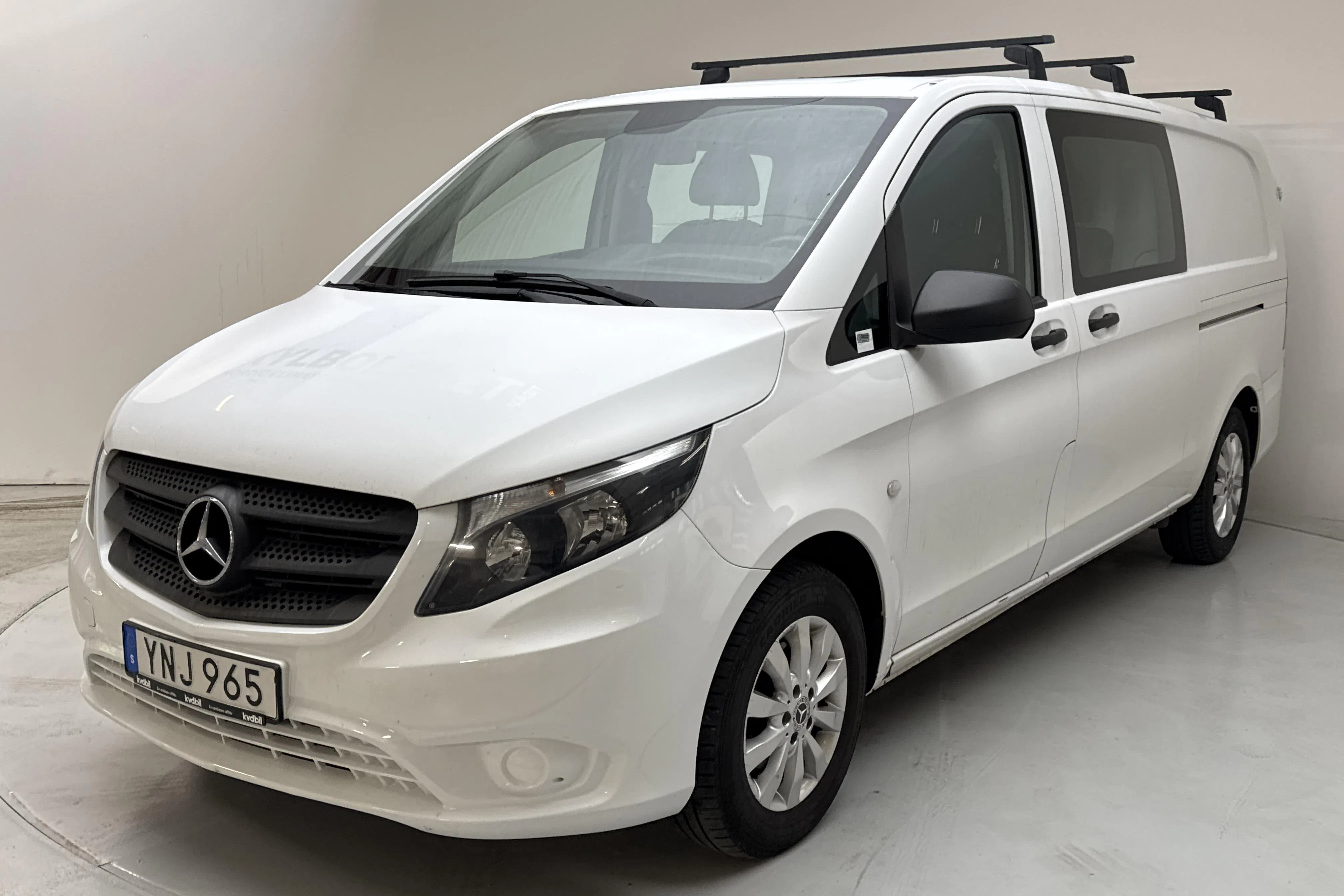 Presentationsfoto 1 av 13: Mercedes Vito Mixto 116 CDI W640 (163hk) - 19 718 mil - Automat - vit - 2018