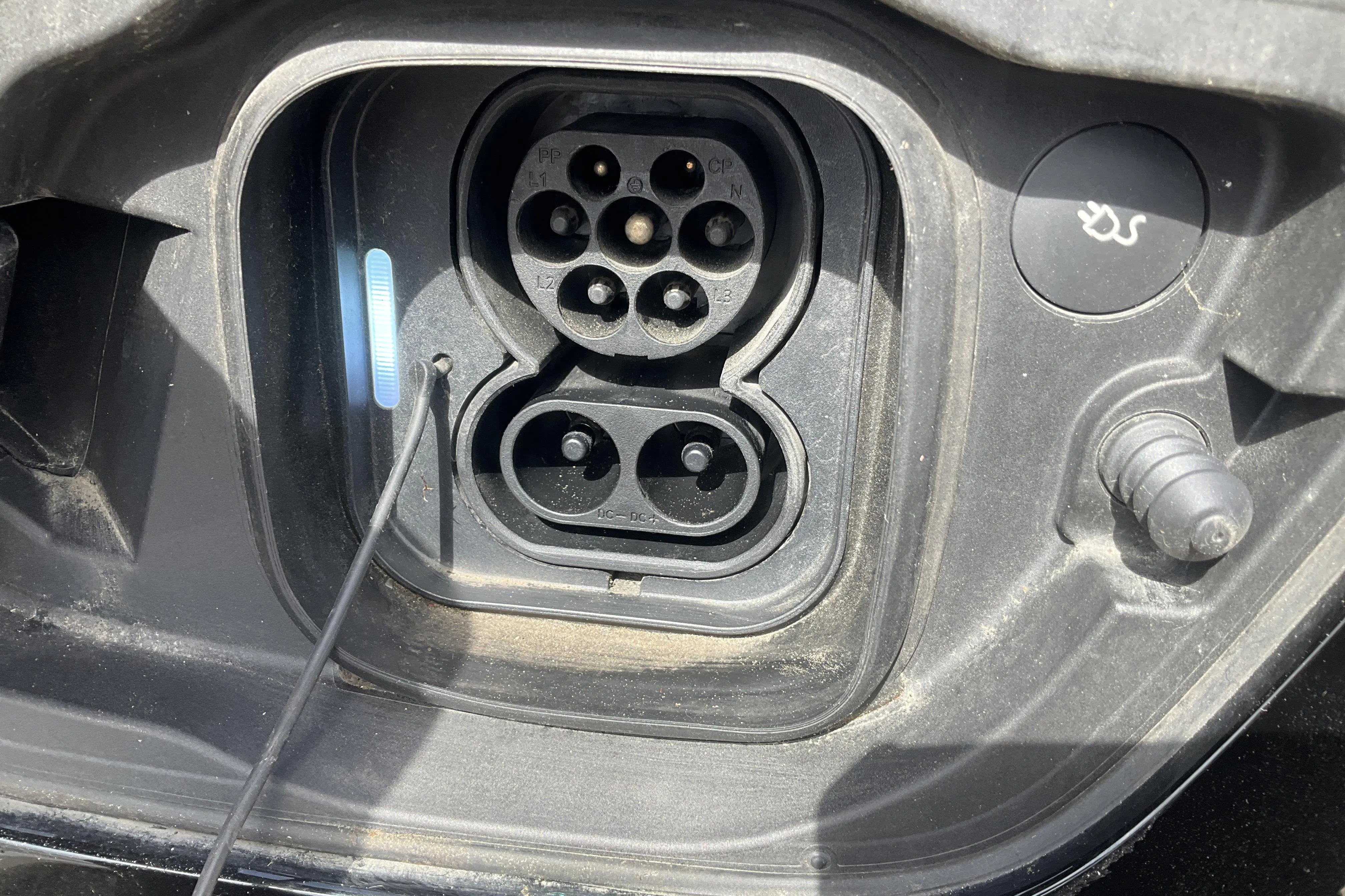 Presentation photo 19 of 19: Volvo XC40 P6 Recharge (231hk) - 3 964 Scandinavian mile - Automatic - black - 2023