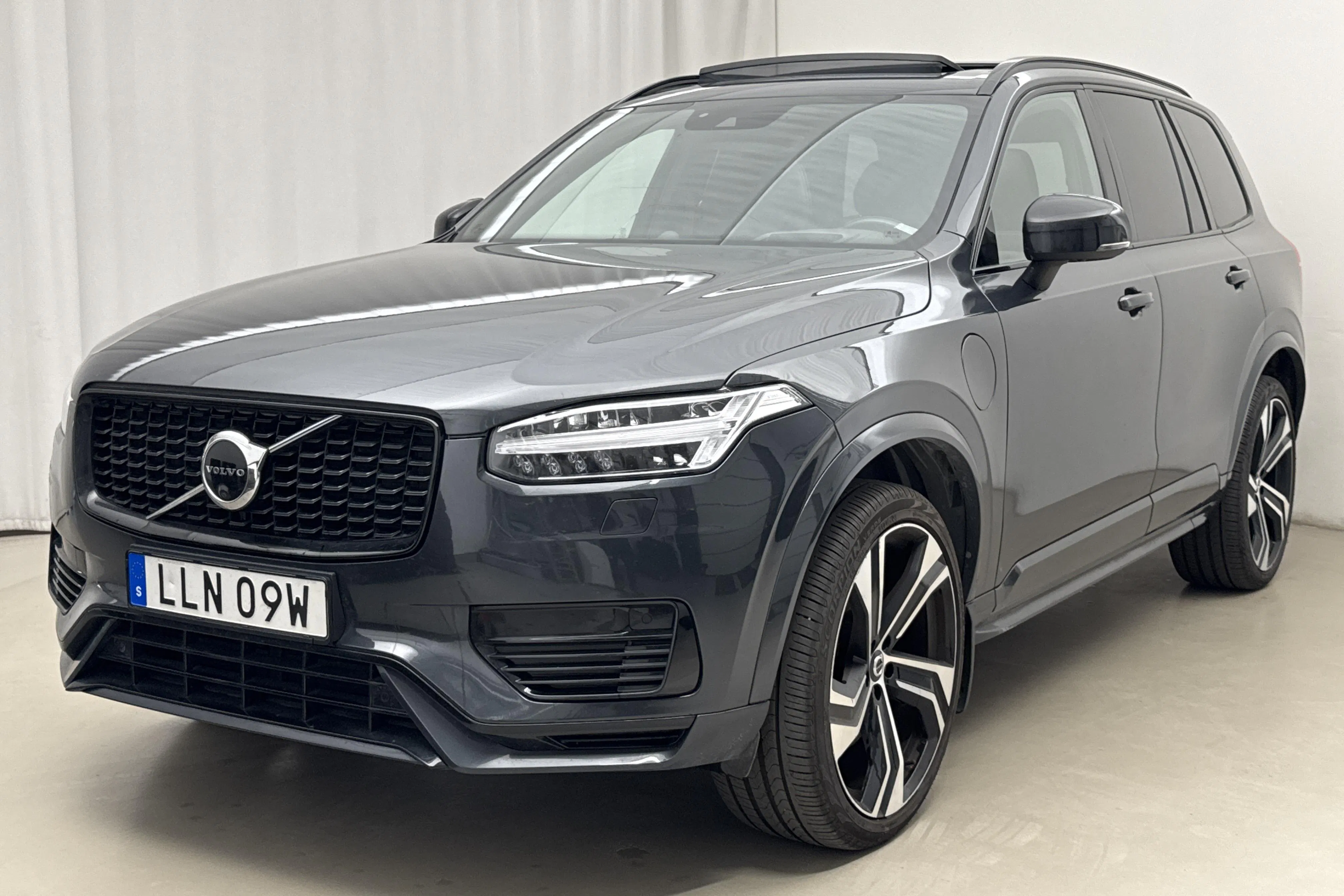 Presentation photo 1 of 30: Volvo XC90 T8 AWD Twin Engine (390hk) - 125 270 km - Automatic - gray - 2022