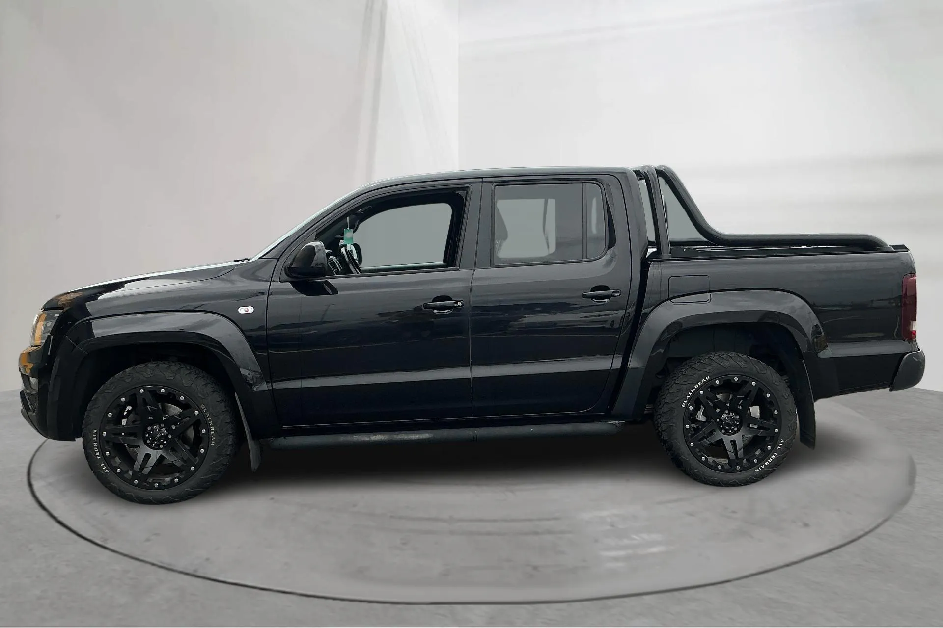 Presentationsfoto 2 av 17: VW Amarok 3.0 TDI 4motion (258hk) - 21 800 mil - Automat - svart - 2019