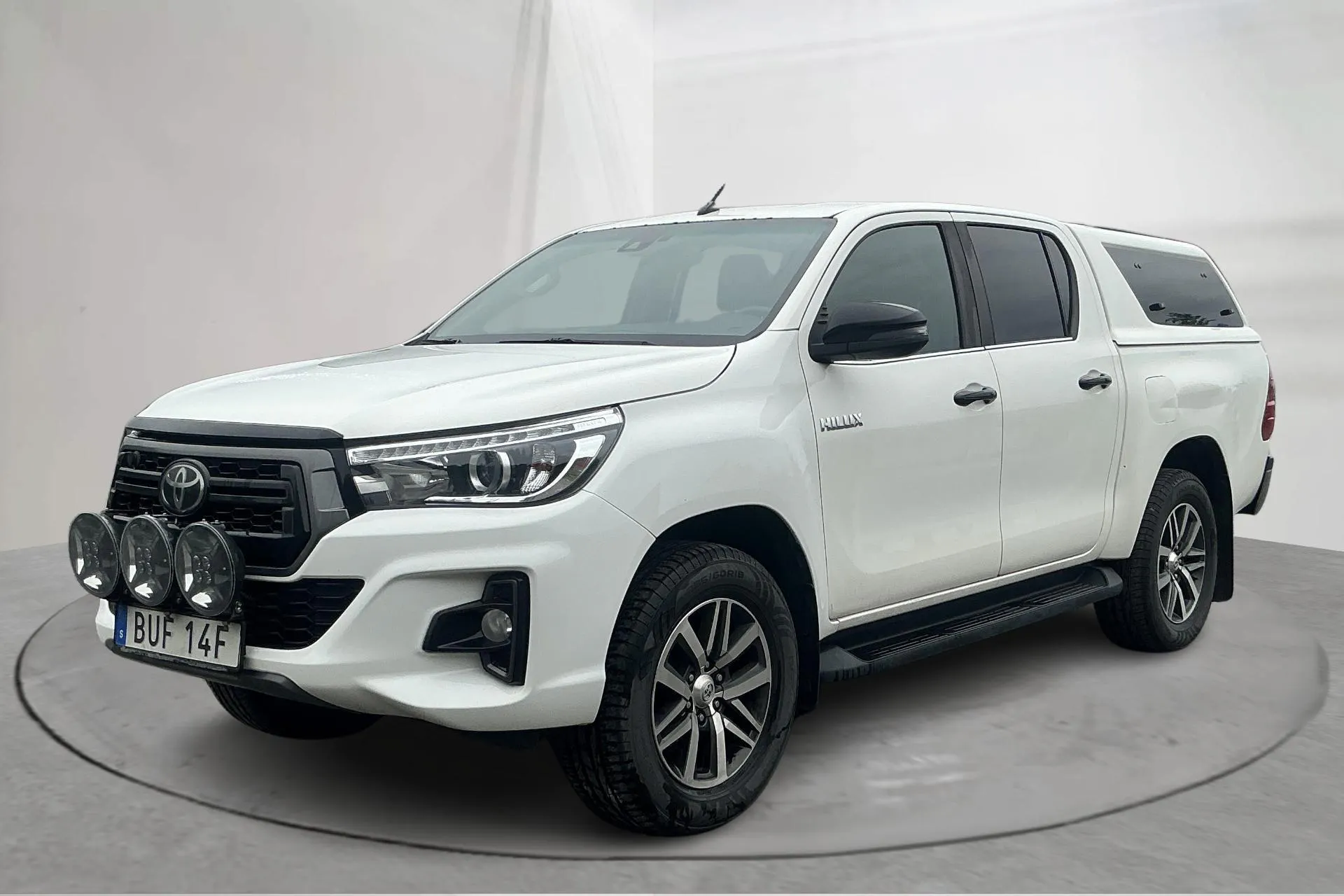 Presentation photo 1 of 15: Toyota Hilux 2.4 D 4WD (150hk) - 283 770 km - Automatic - white - 2020