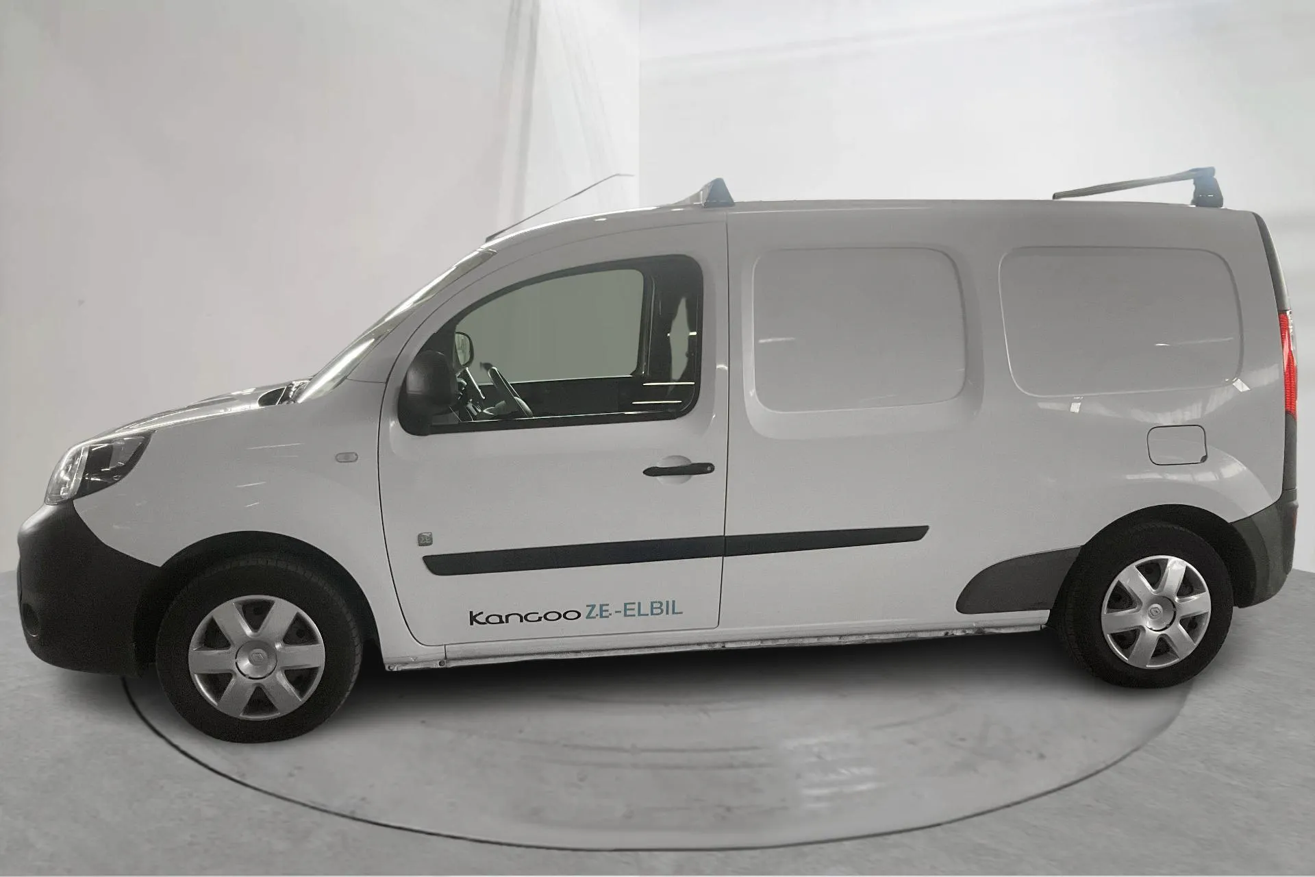 Presentationsfoto 2 av 14: Renault Kangoo II Z.E. 22kWh Maxi Skåp (60hk) - 4 139 mil - Automat - vit - 2017