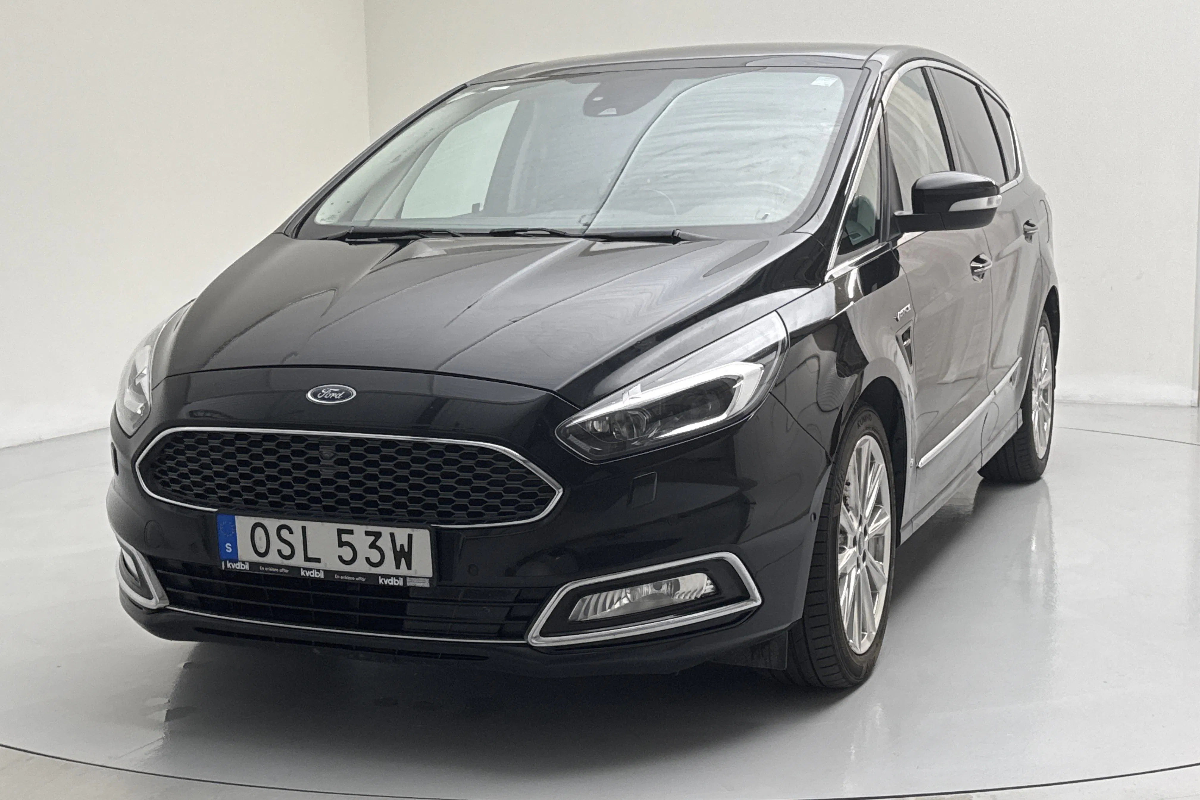 Presentationsfoto 1 av 18: Ford S-MAX 2.0 TDCi (240hk) - 18 625 mil - Automat - svart - 2019