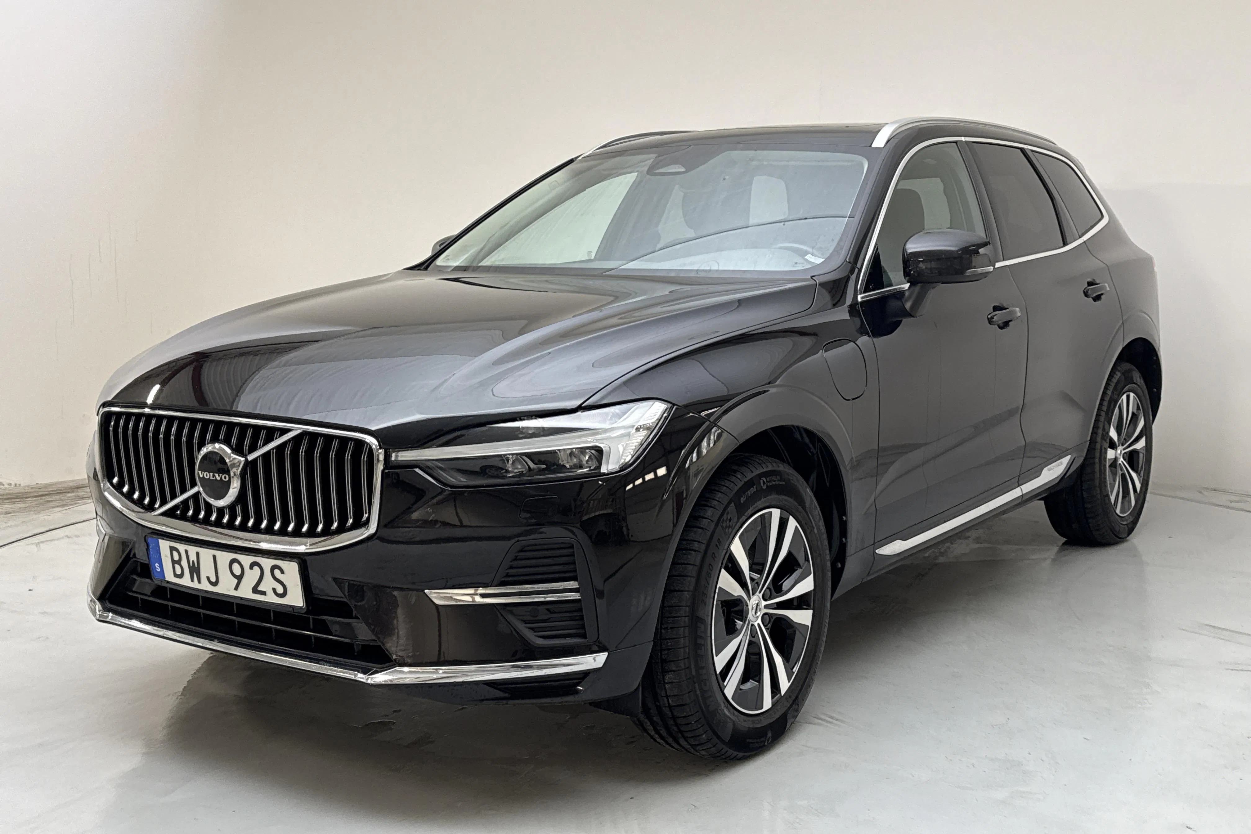 Presentation photo 1 of 18: Volvo XC60 T6 AWD Recharge (350hk) - 161 000 km - Automatic - black - 2023
