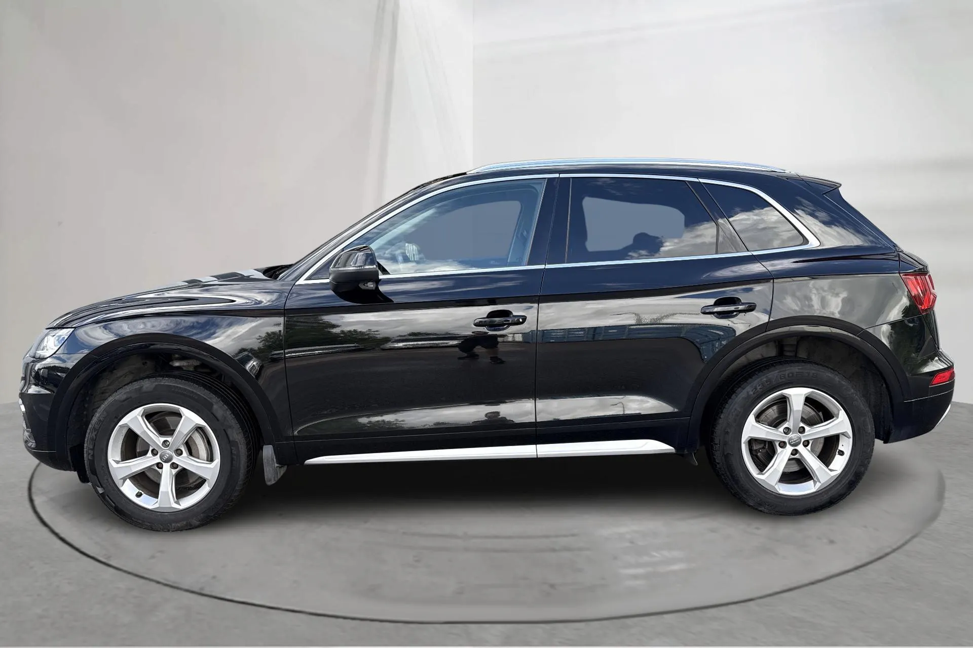 Presentation photo 2 of 14: Audi Q5 2.0 TDI quattro (190hk) - 105 850 km - Automatic - black - 2018