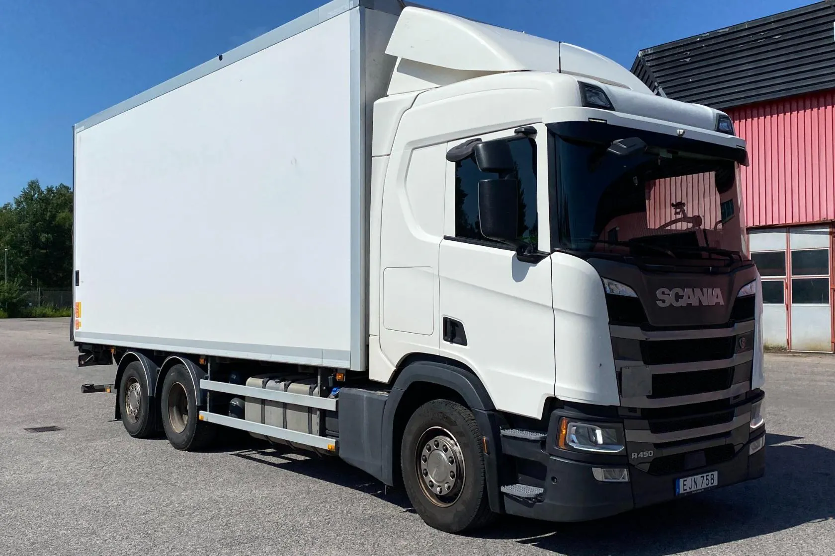 Presentation photo 2 of 46: SCANIA R450B 6X2*4 NB - 621 647 km - Automatic - white - 2019