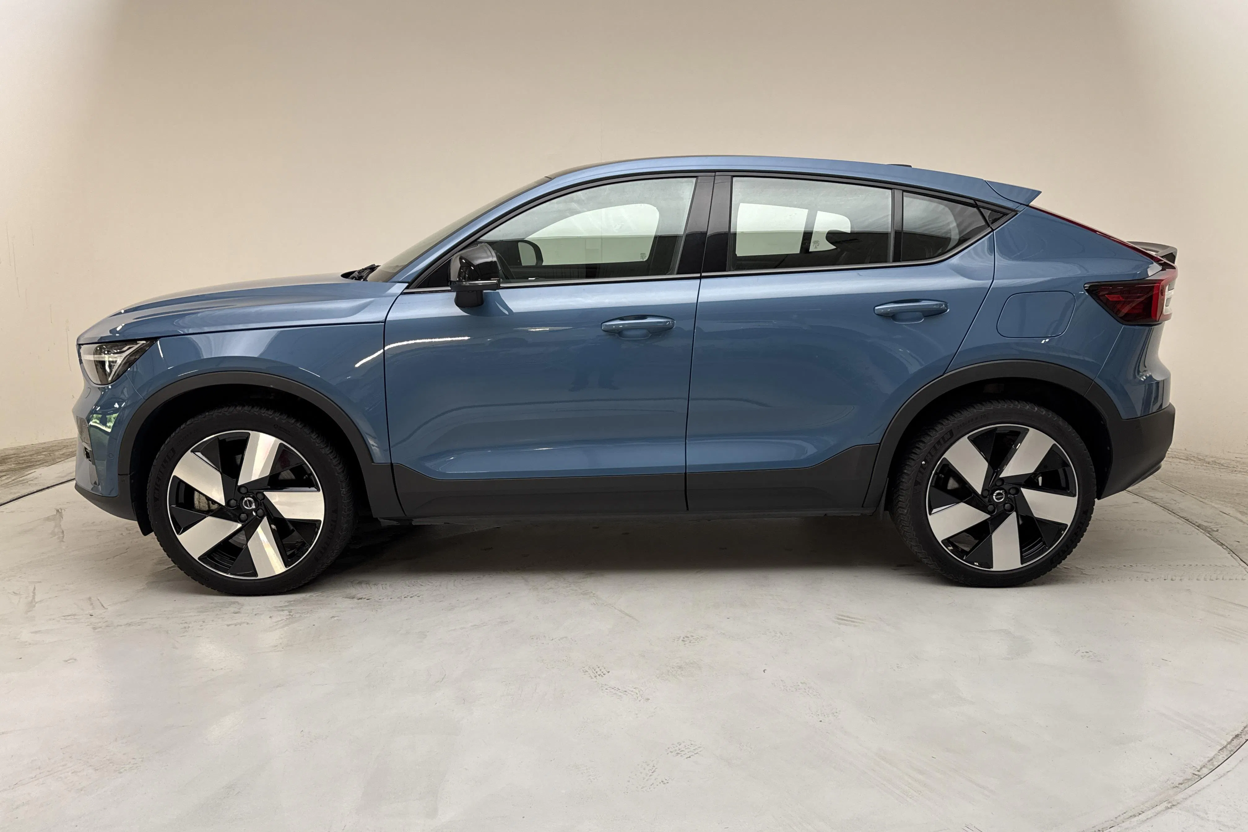 Presentation photo 2 of 19: Volvo C40 Recharge Twin (408hk) - 30 920 km - Automatic - blue - 2023