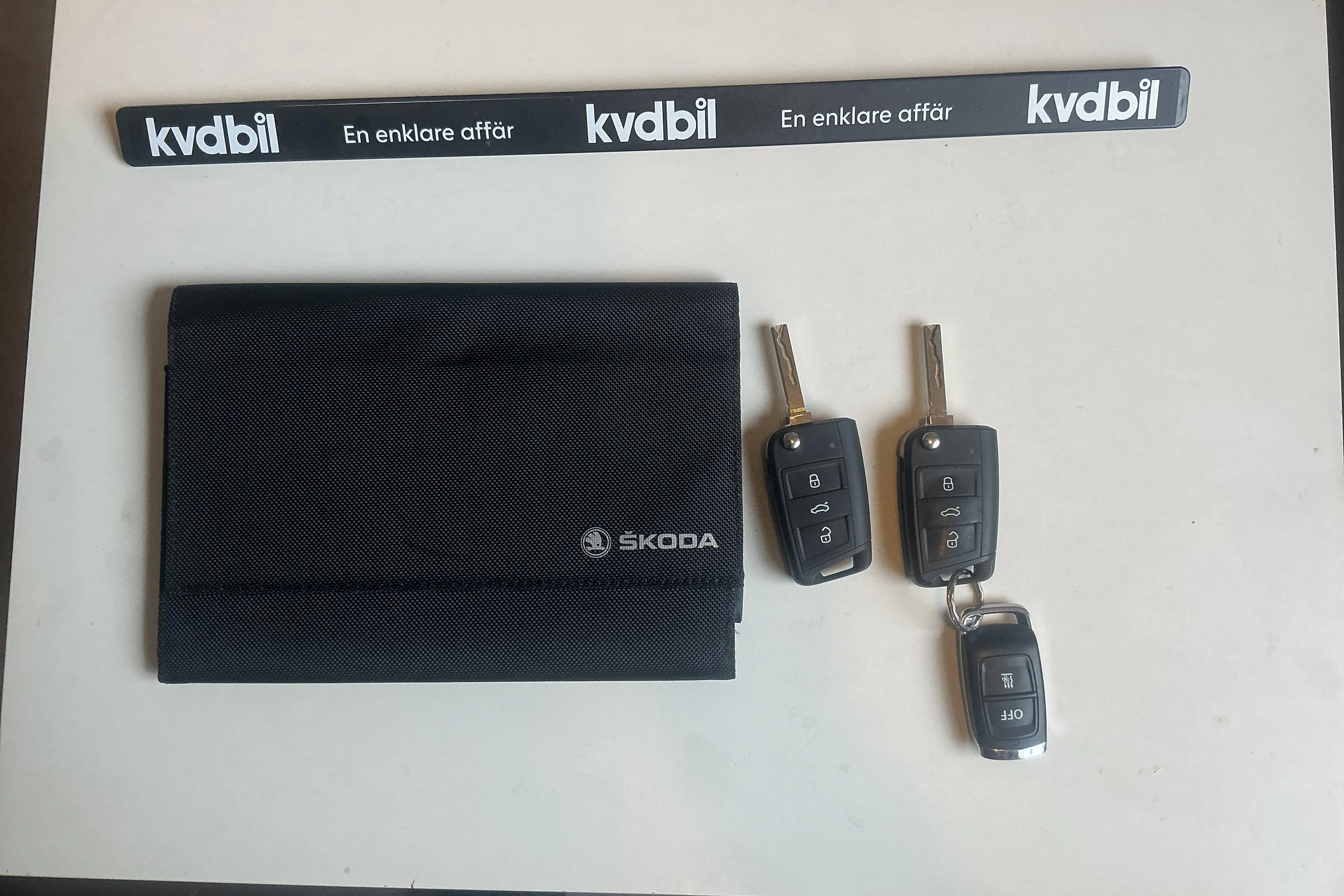 Presentationsfoto 16 av 16: Skoda Karoq 2.0 TDI 4X4 (150hk) - 15 833 mil - Automat - vit - 2020