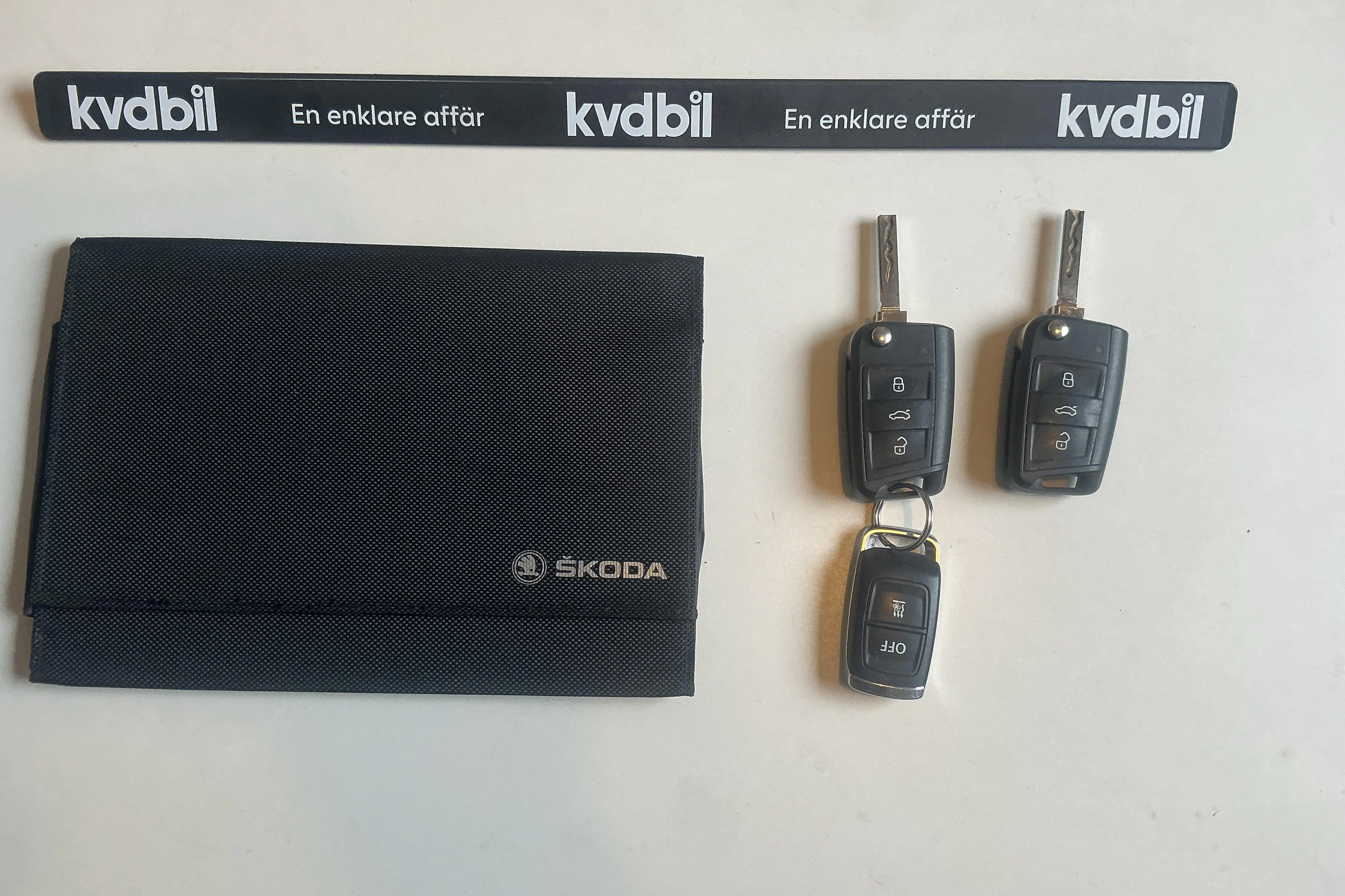 Presentationsfoto 15 av 15: Skoda Karoq 2.0 TDI 4X4 (150hk) - 13 834 mil - Automat - vit - 2020