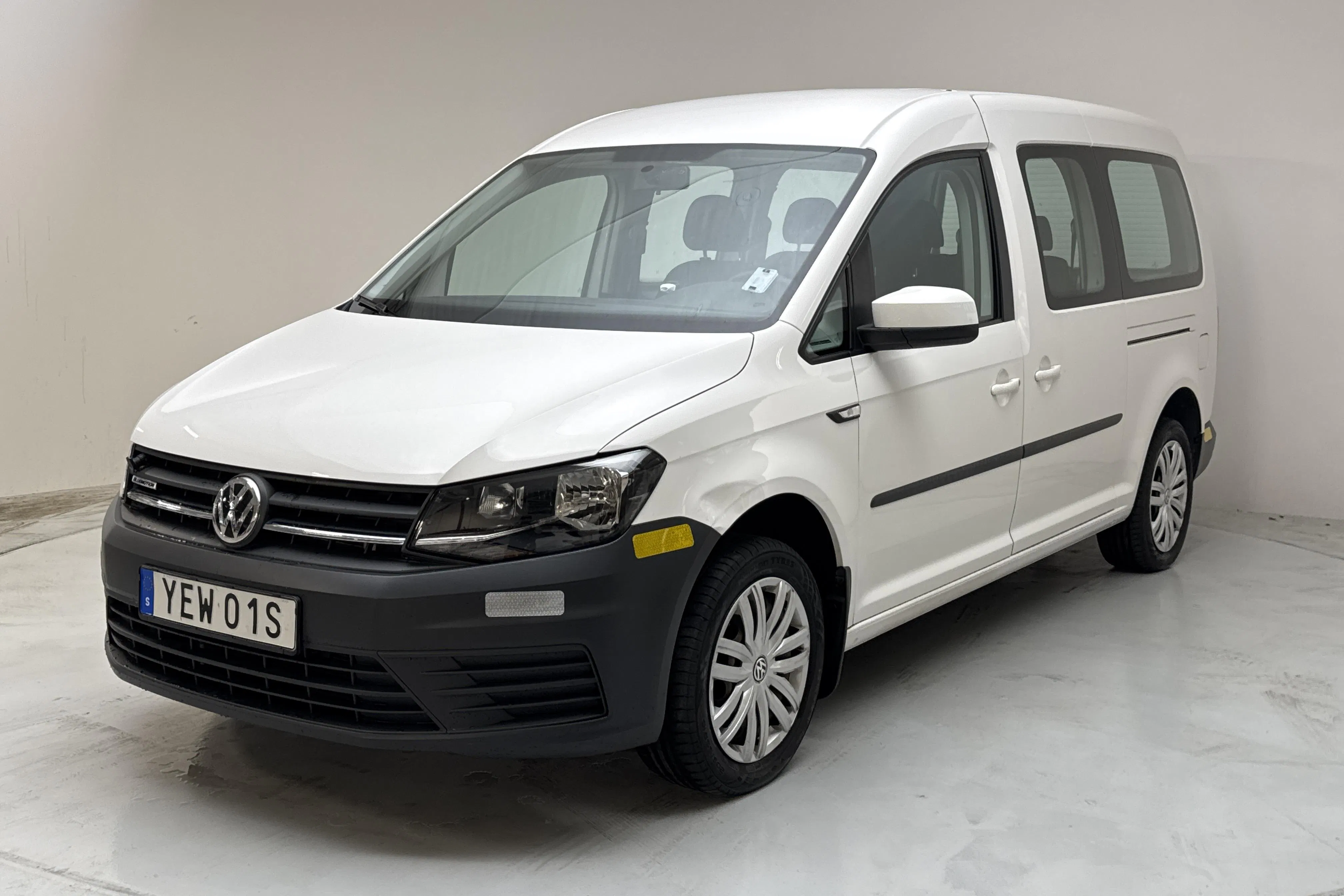 Presentationsfoto 1 av 13: VW Caddy Maxi Life 1.4 TGI (110hk) - 8 866 mil - Automat - vit - 2019