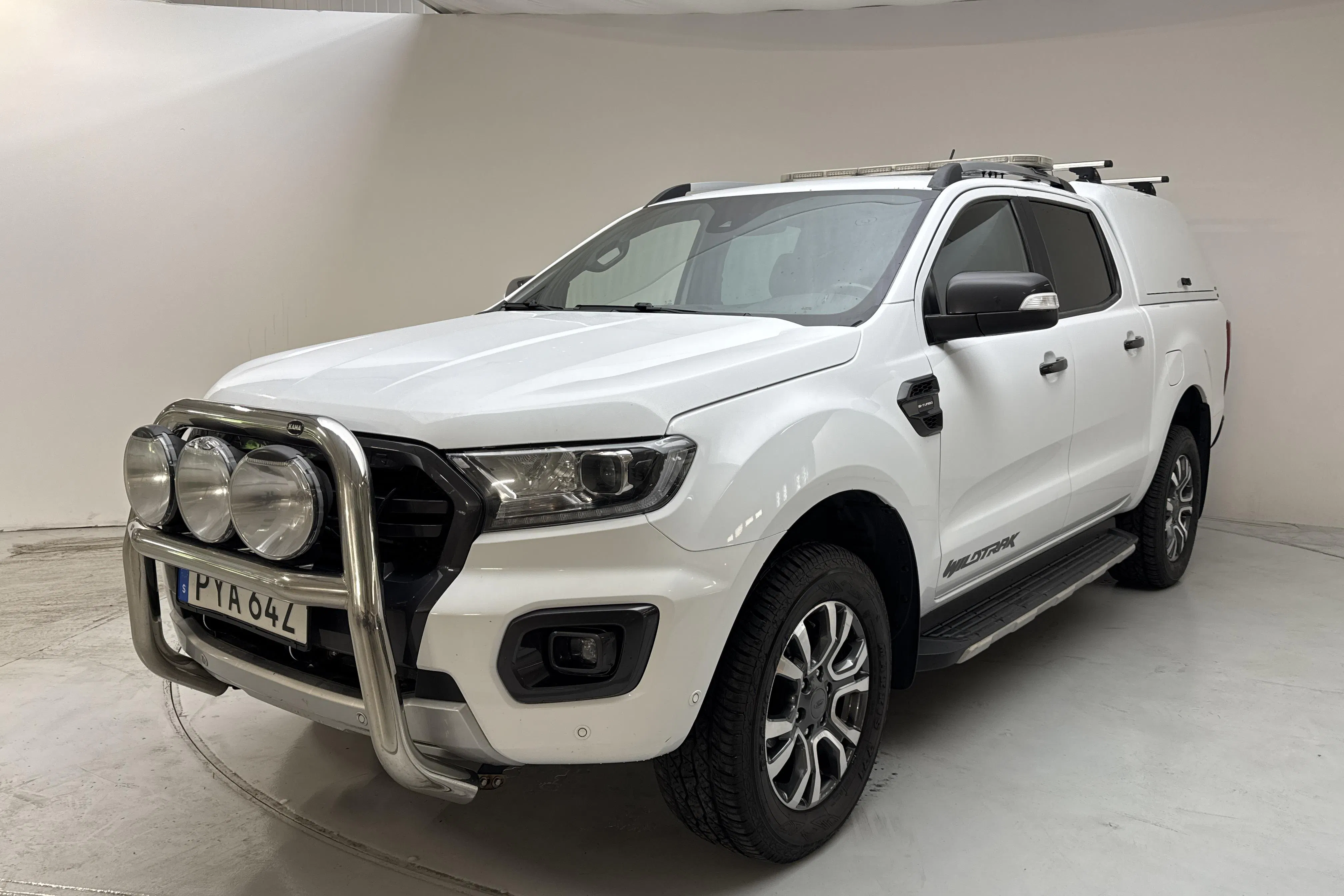 Presentationsfoto 1 av 15: Ford Ranger 2.0 TDCi 4WD (213hk) - 20 054 mil - Automat - vit - 2021