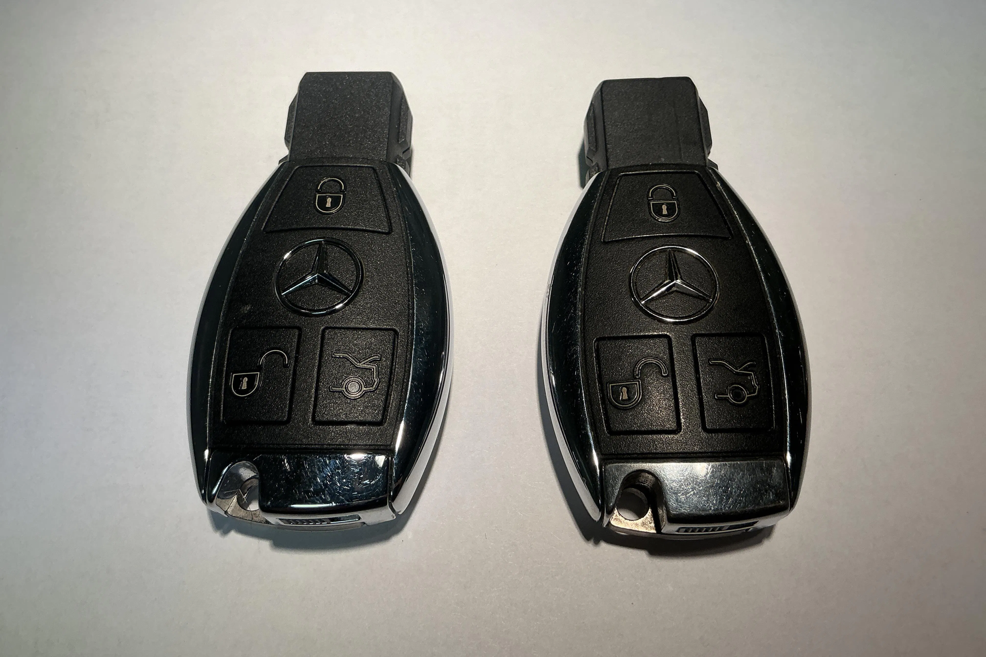 Presentationsfoto 22 av 22: Mercedes E 200 C207 (184hk) - 2 450 mil - Automat - Ljusröd - 2014