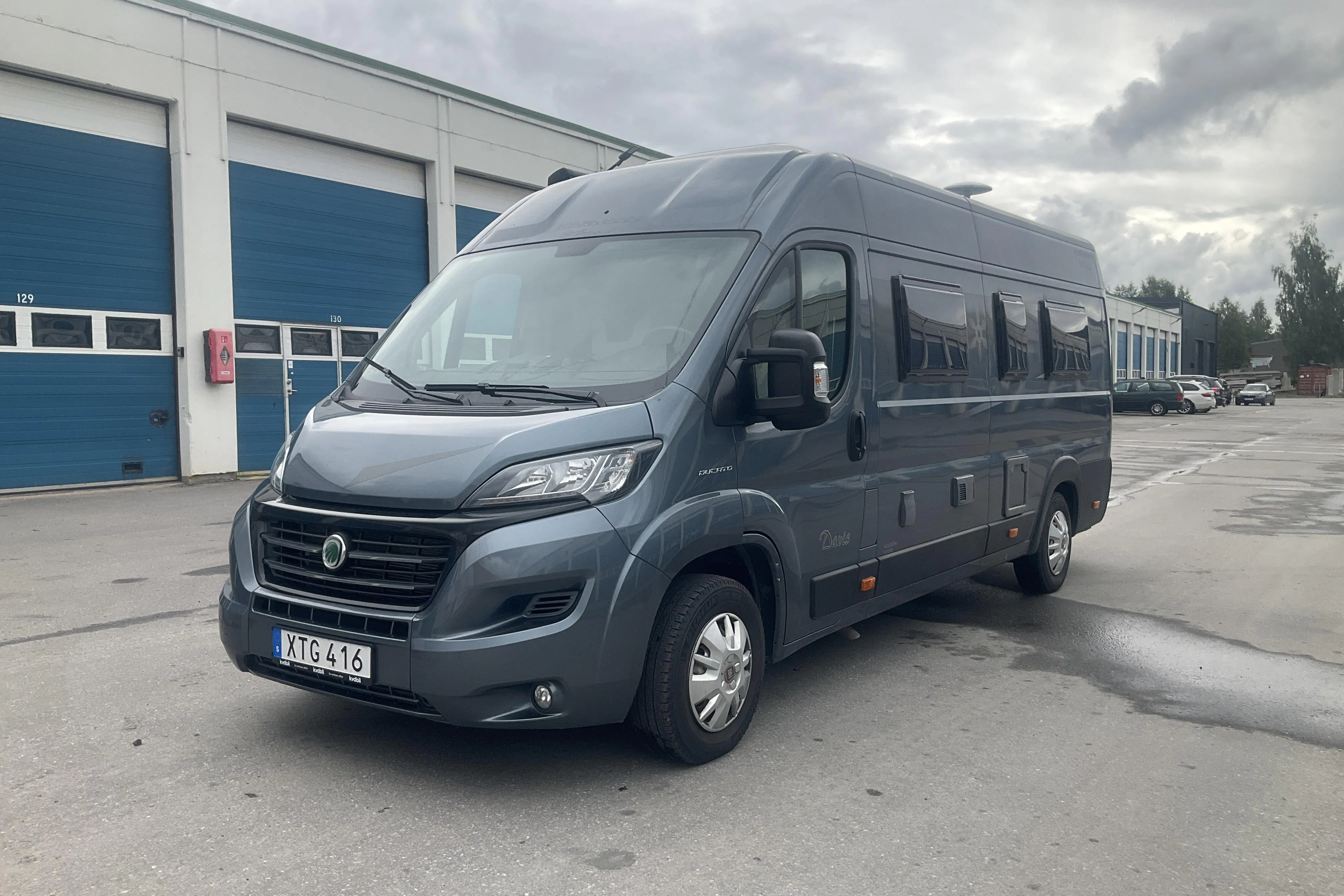 Presentation photo 1 of 39: Fiat Karmann Mobil Davis 620 Campingbil - 32 780 km - Manual - dark grey - 2018