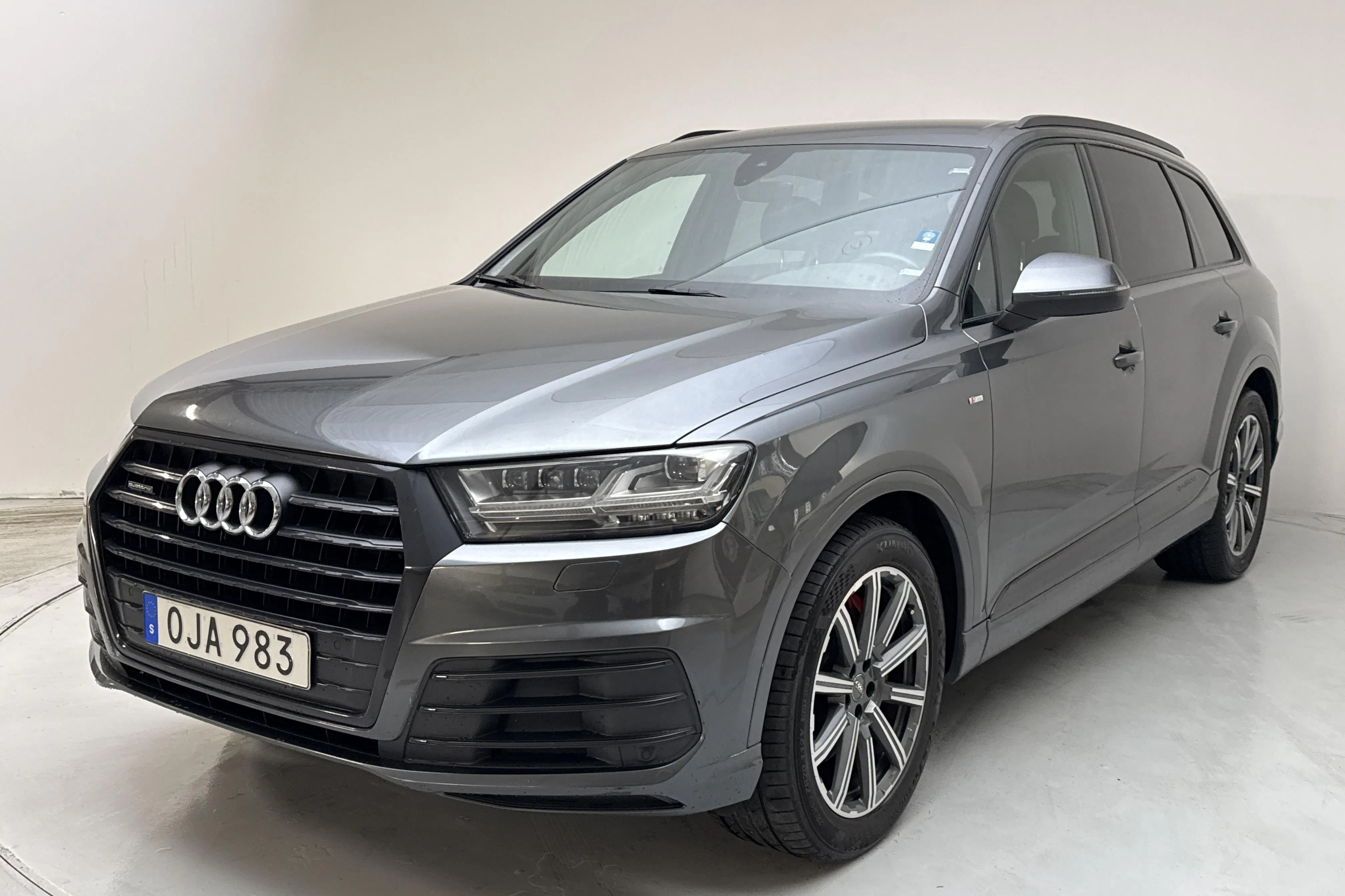 Presentation photo 1 of 18: Audi Q7 3.0 TDI quattro (272hk) - 202 780 km - Automatic - gray - 2017