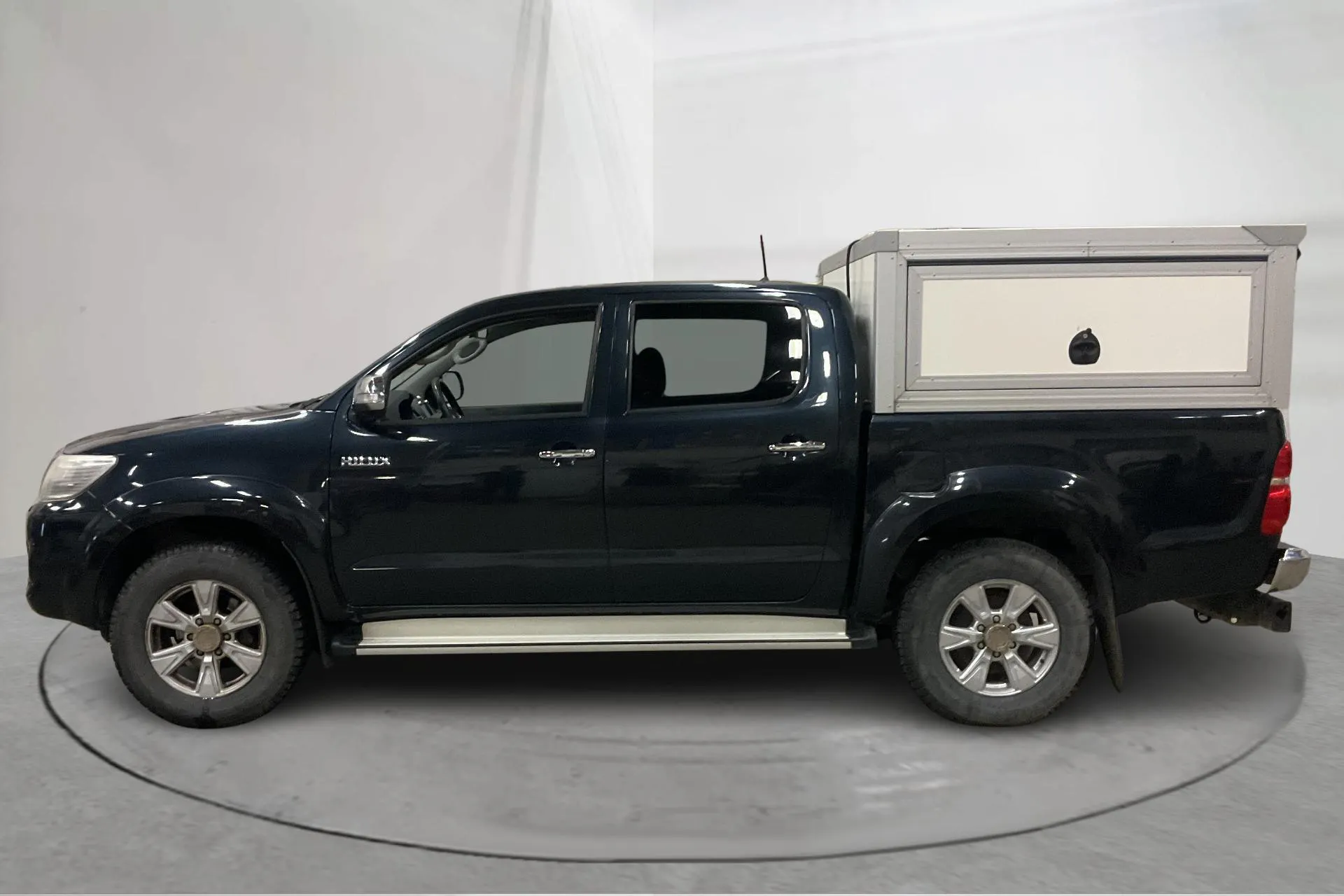 Presentation photo 2 of 17: Toyota Hilux 3.0 D-4D 4WD (171hk) - 244 220 km - Automatic - dark blue - 2012
