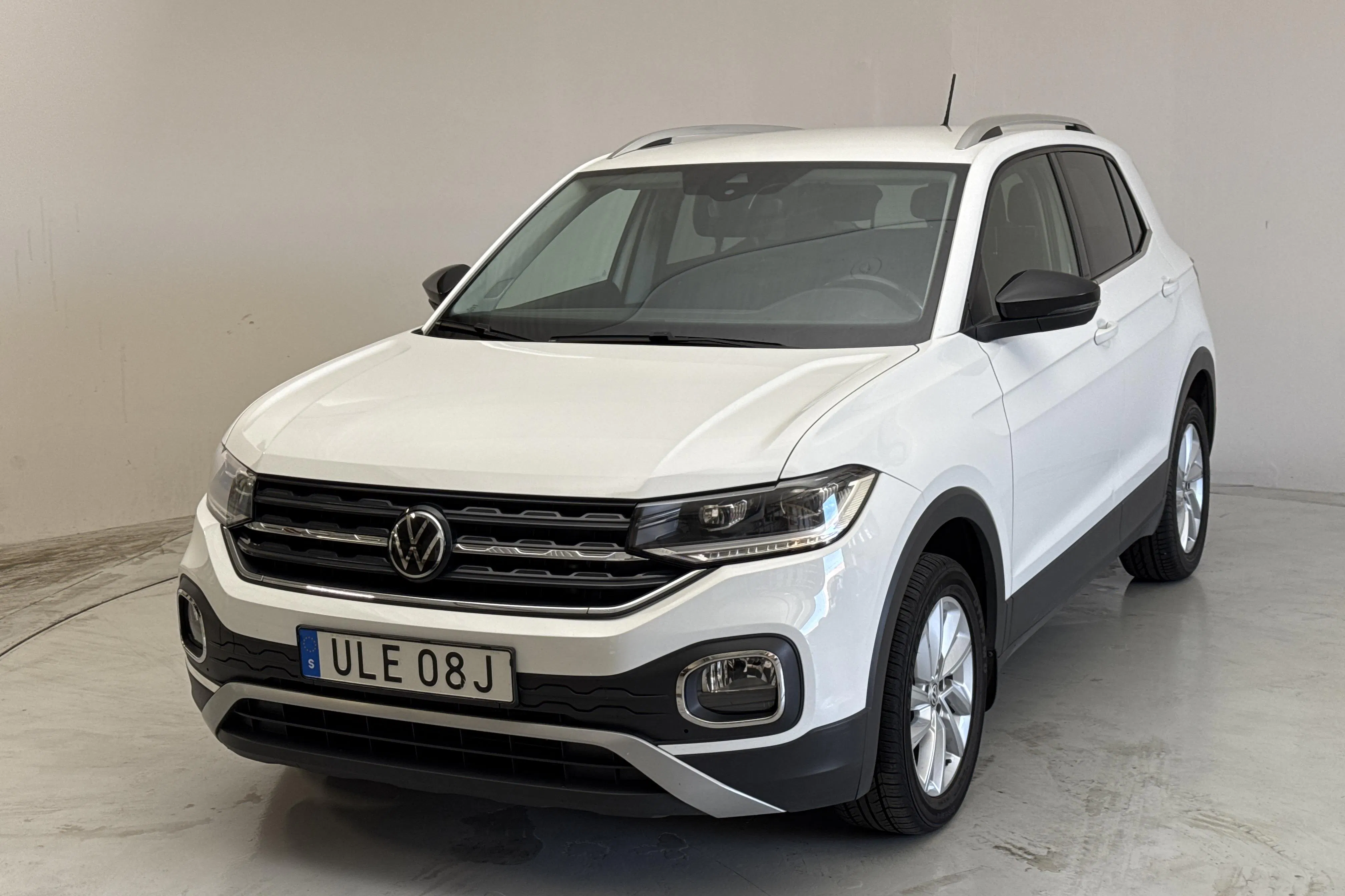 Presentationsfoto 1 av 11: VW T-Cross 1.0 TSI (110hk) - 17 495 mil - Automat - vit - 2023