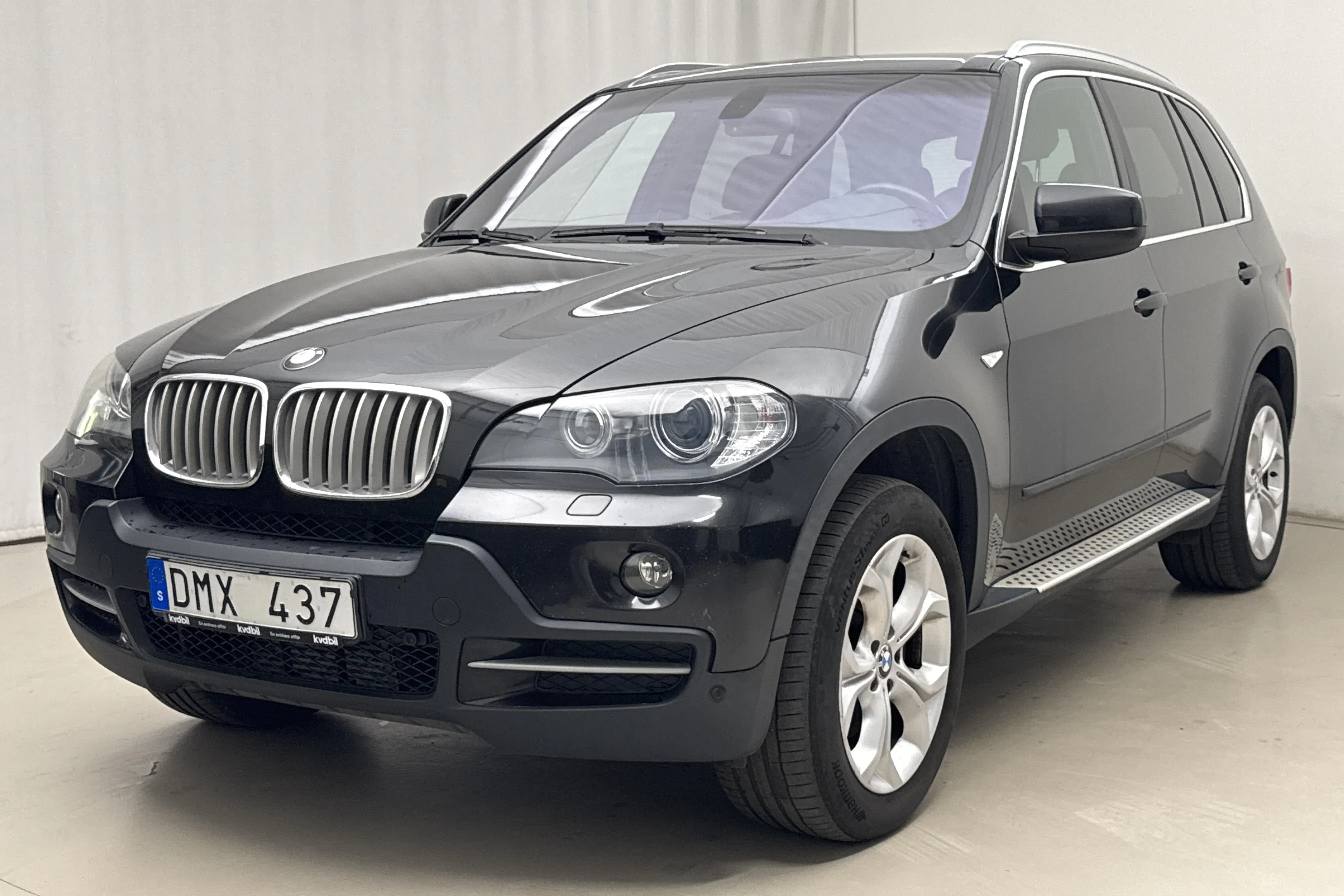 Presentationsfoto 1 av 19: BMW X5 xDrive 3.0sd, E70 (286hk) - 23 603 mil - Automat - svart - 2009