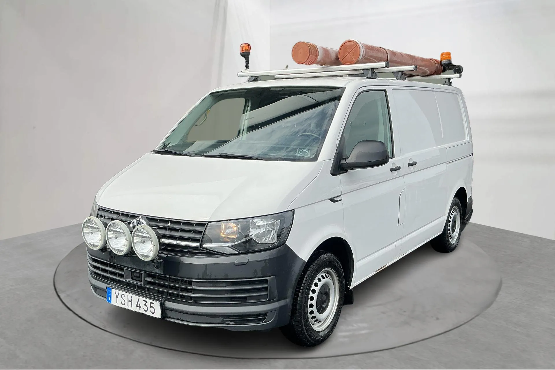 Presentationsfoto 1 av 18: VW Transporter T6 2.0 TDI BMT Skåp 4MOTION (150hk) - 21 924 mil - Manuell - vit - 2018