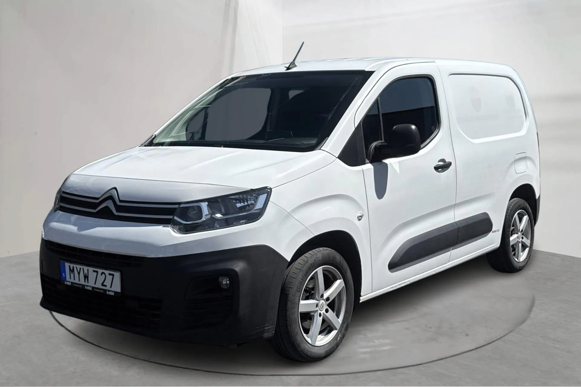 Presentationsfoto 1 av 14: Citroën Berlingo 1.5 BlueHDi Skåp (75hk) - 9 845 mil - Manuell - vit - 2018