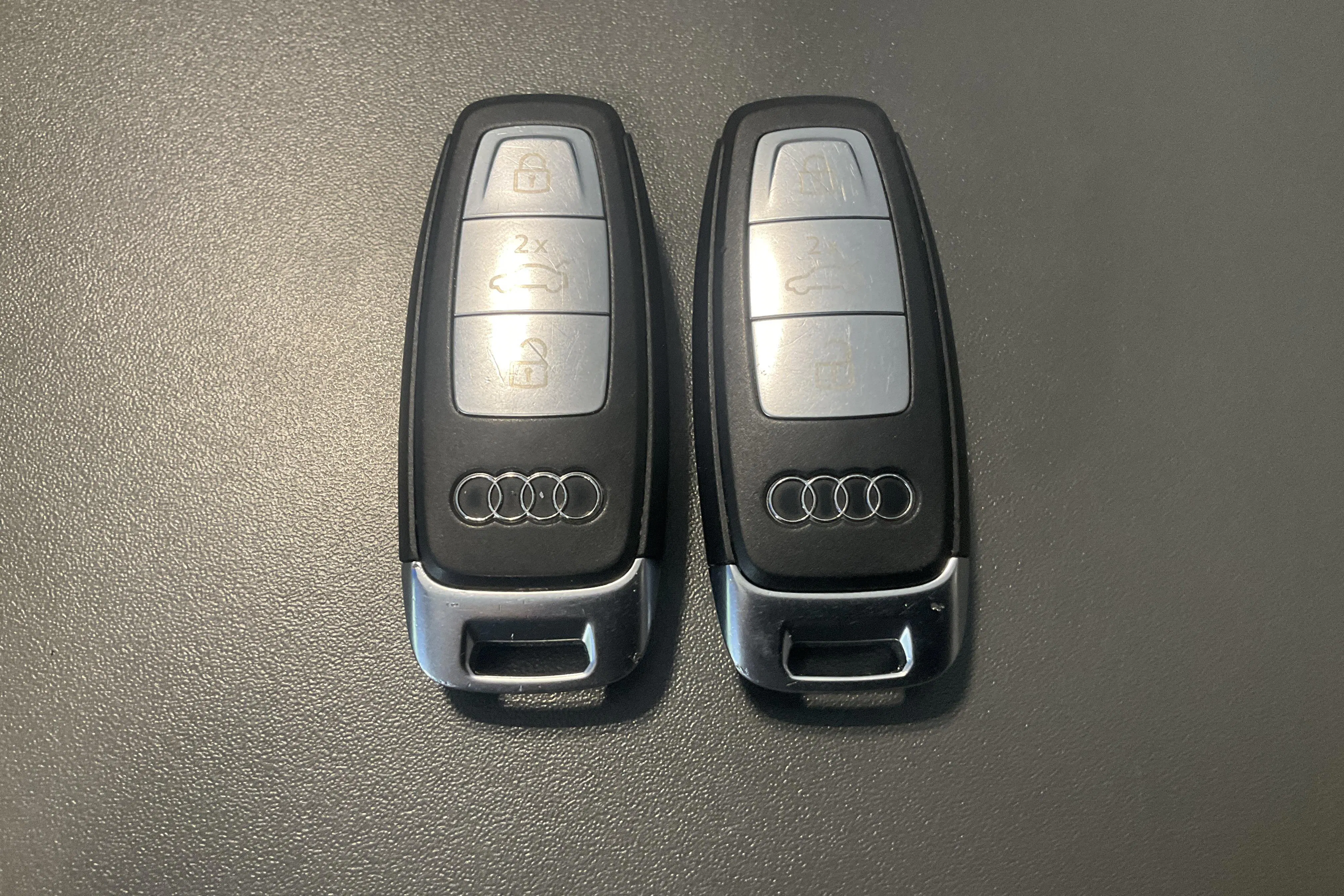 Presentationsfoto 24 av 24: Audi Q4 45 e-tron quattro 77kWh (265hk) - 12 777 mil - Automat - vit - 2023