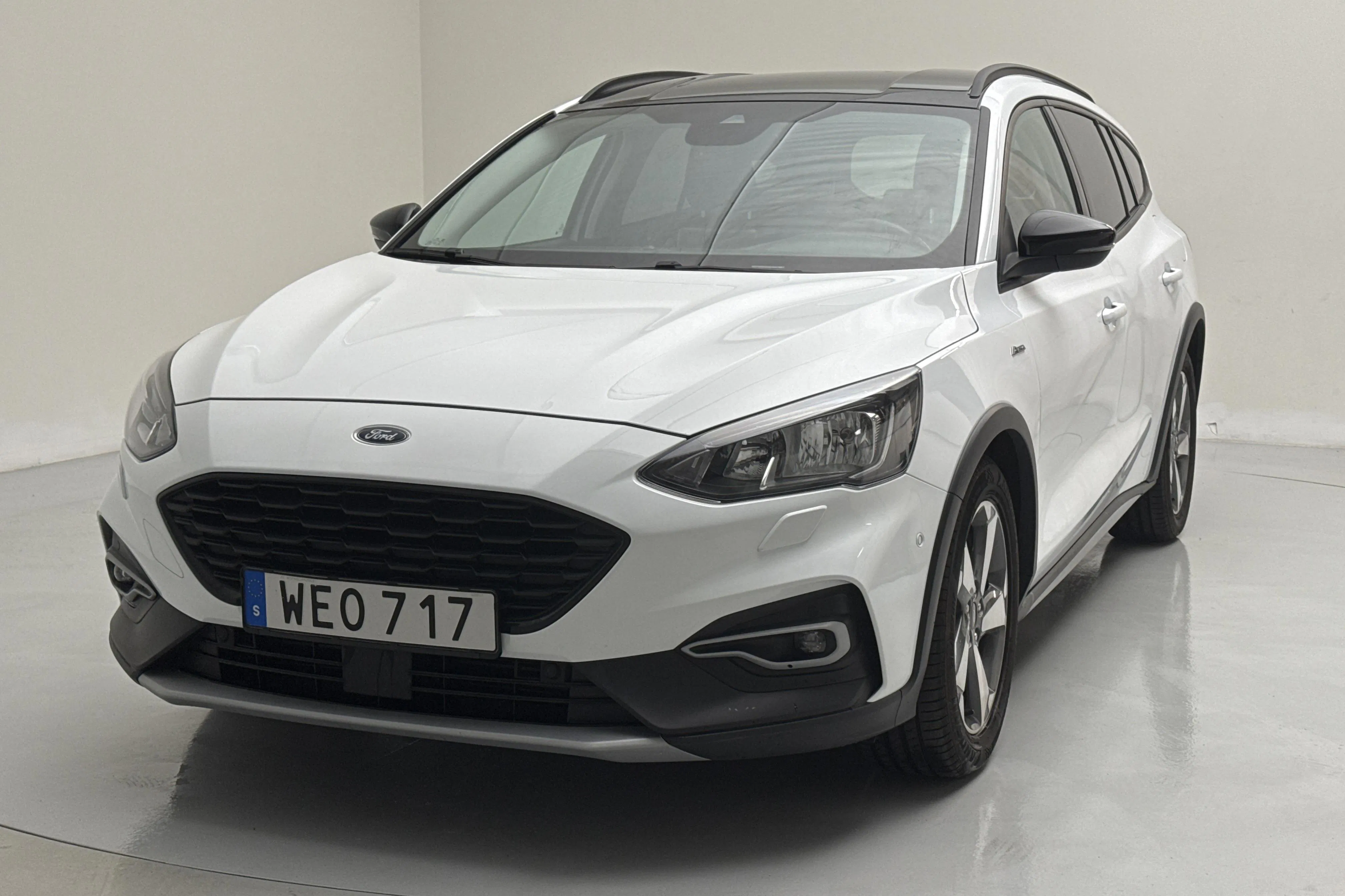 Presentation photo 1 of 15: Ford Focus Active 1.0 EcoBoost (125hk) - 110 390 km - Automatic - white - 2019