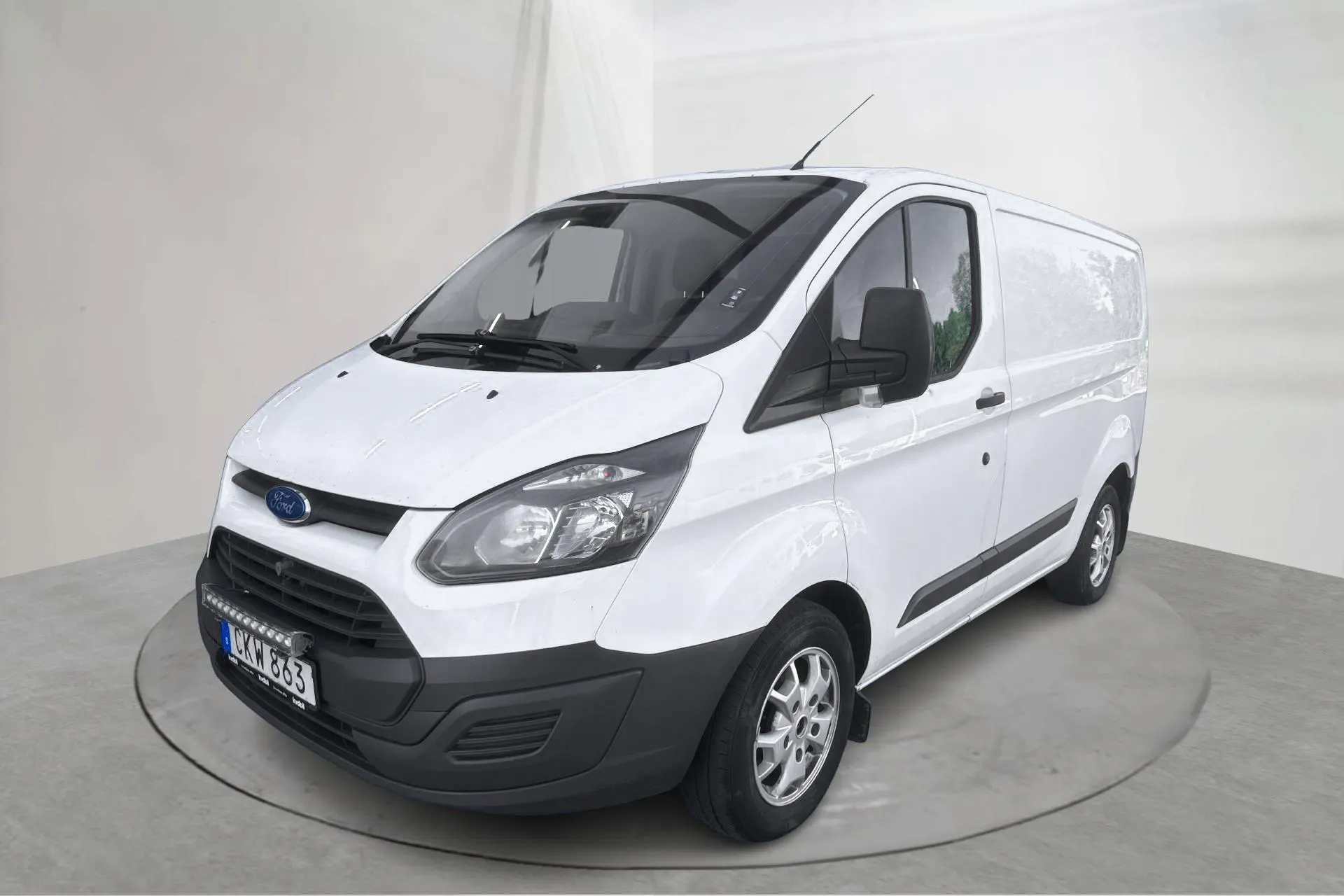 Presentation photo 1 of 13: Ford Transit Custom 270 (100hk) - 272 660 km - Manual - white - 2016