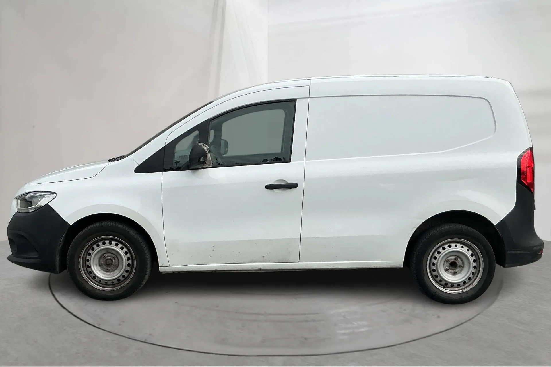 Presentationsfoto 2 av 13: Mercedes Citan 110 1.5 CDI (95hk) - 9 883 mil - Automat - vit - 2023