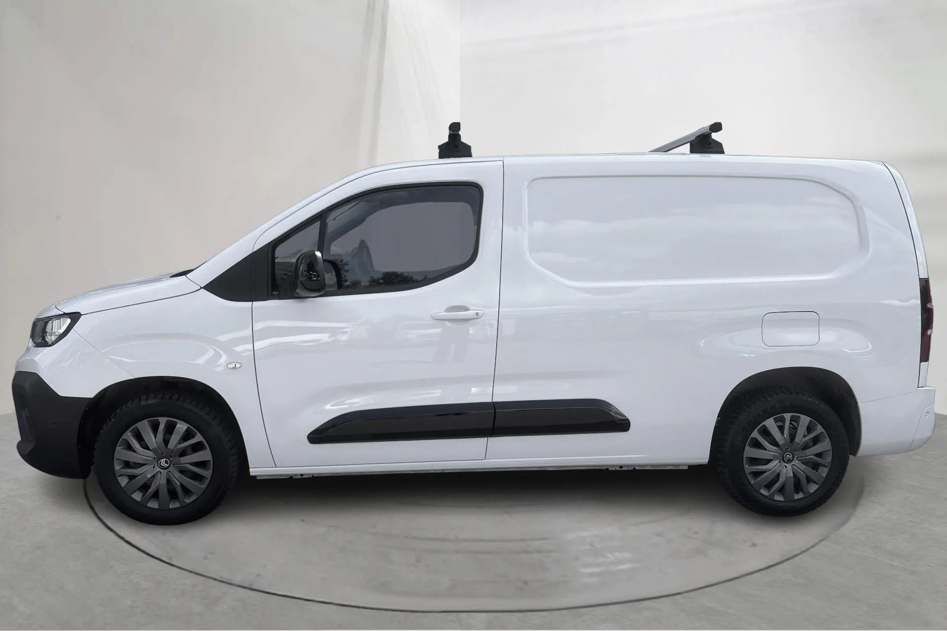 Presentation photo 2 of 12: Citroën Berlingo 1.5 BlueHDi Skåp (130hk) - 0 km - Automatic - white - 2024