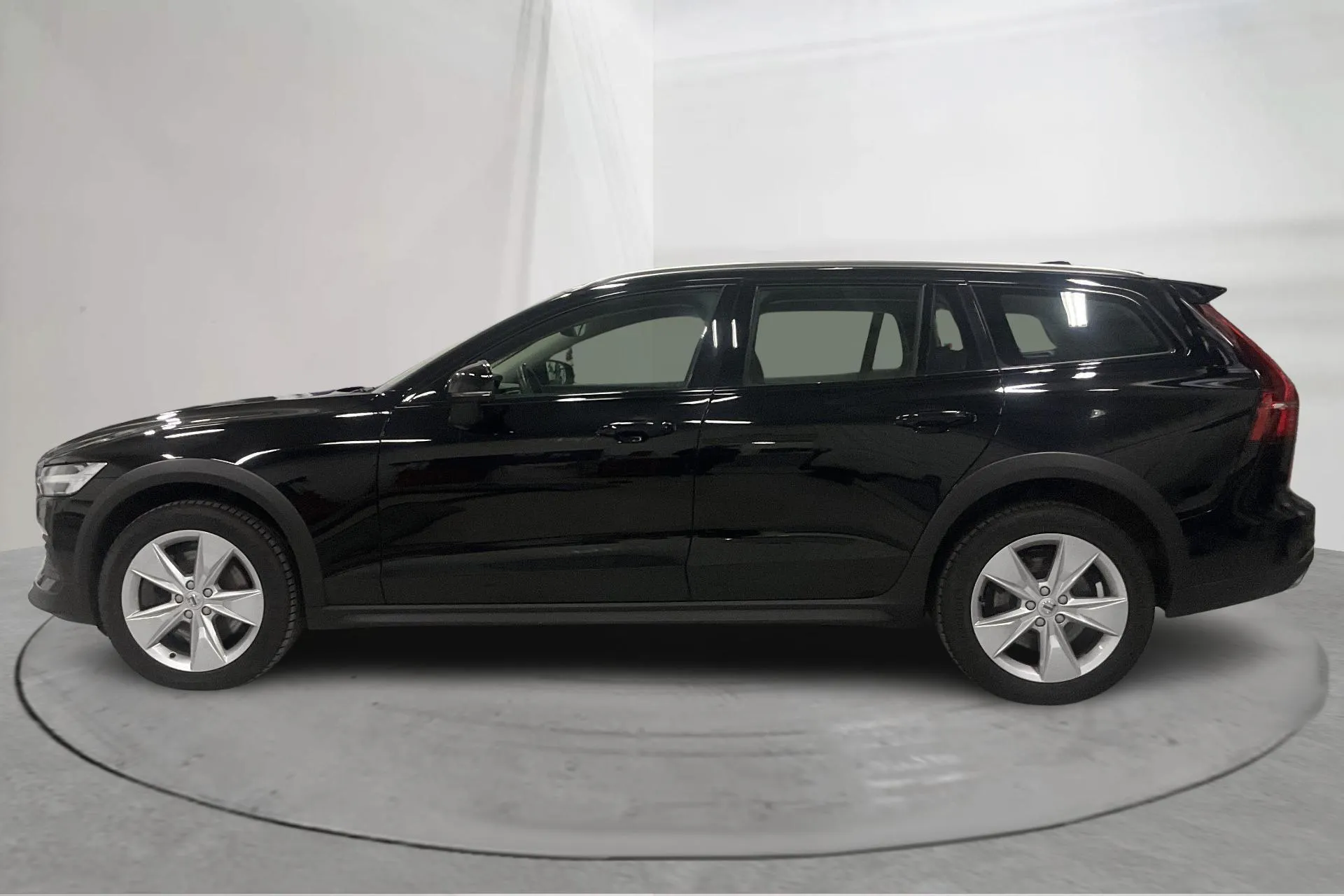 Presentation photo 2 of 16: Volvo V60 B4 Cross Country AWD Mildhybrid, Diesel (197hk) - 109 780 km - Automatic - black - 2022