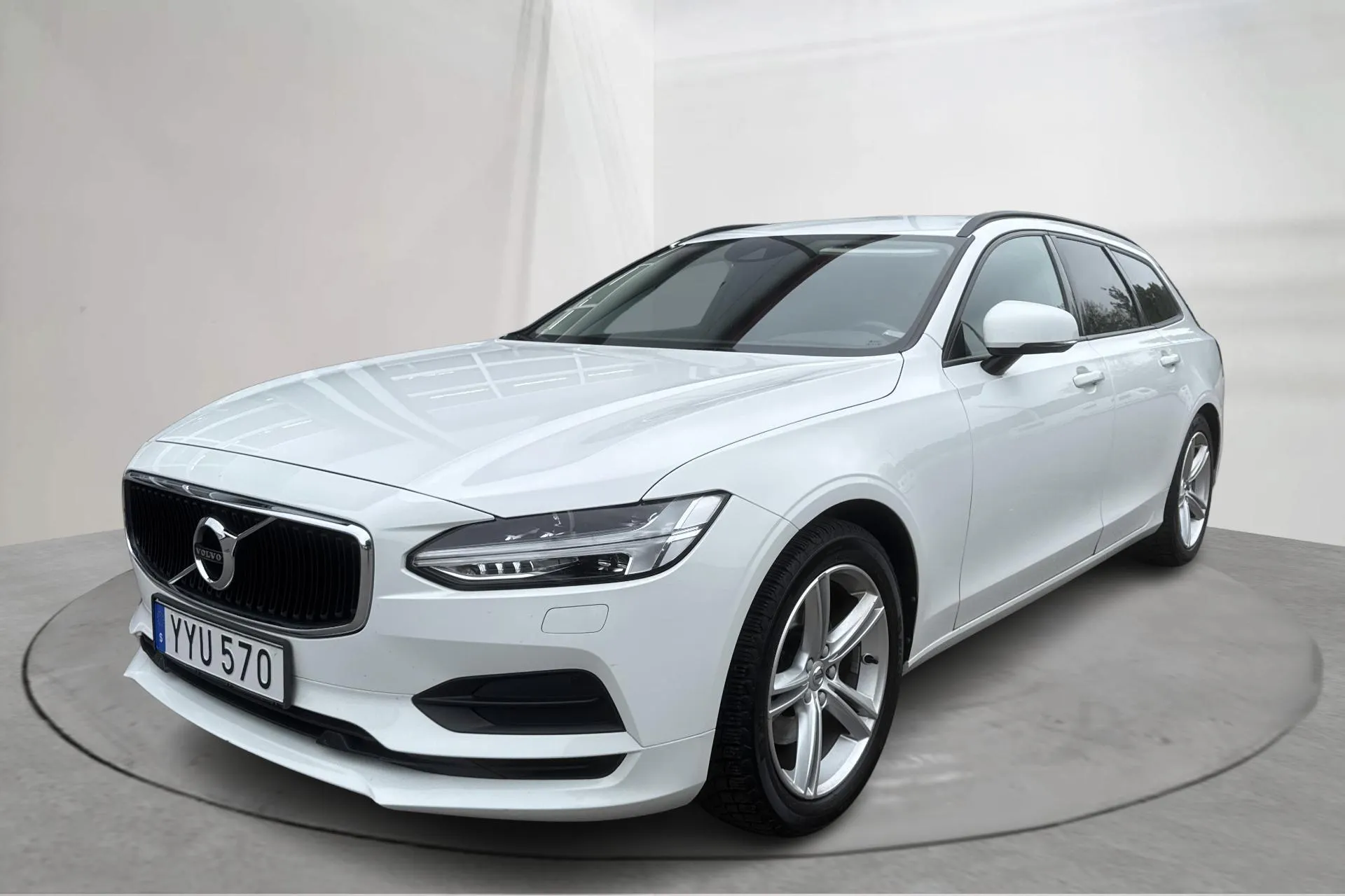 Presentation photo 1 of 15: Volvo V90 D3 (150hk) - 160 360 km - Automatic - white - 2018