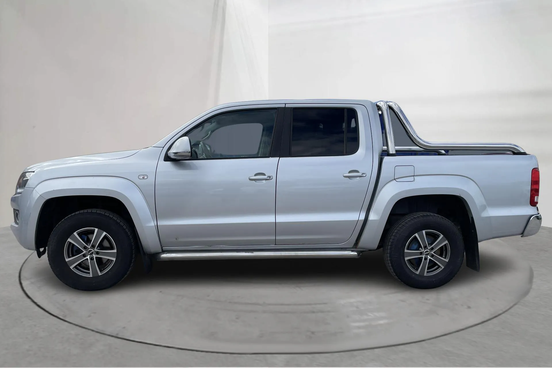 Presentationsfoto 2 av 14: VW Amarok 2.0 TDI 4motion (163hk) - 20 716 mil - Manuell - silver - 2011