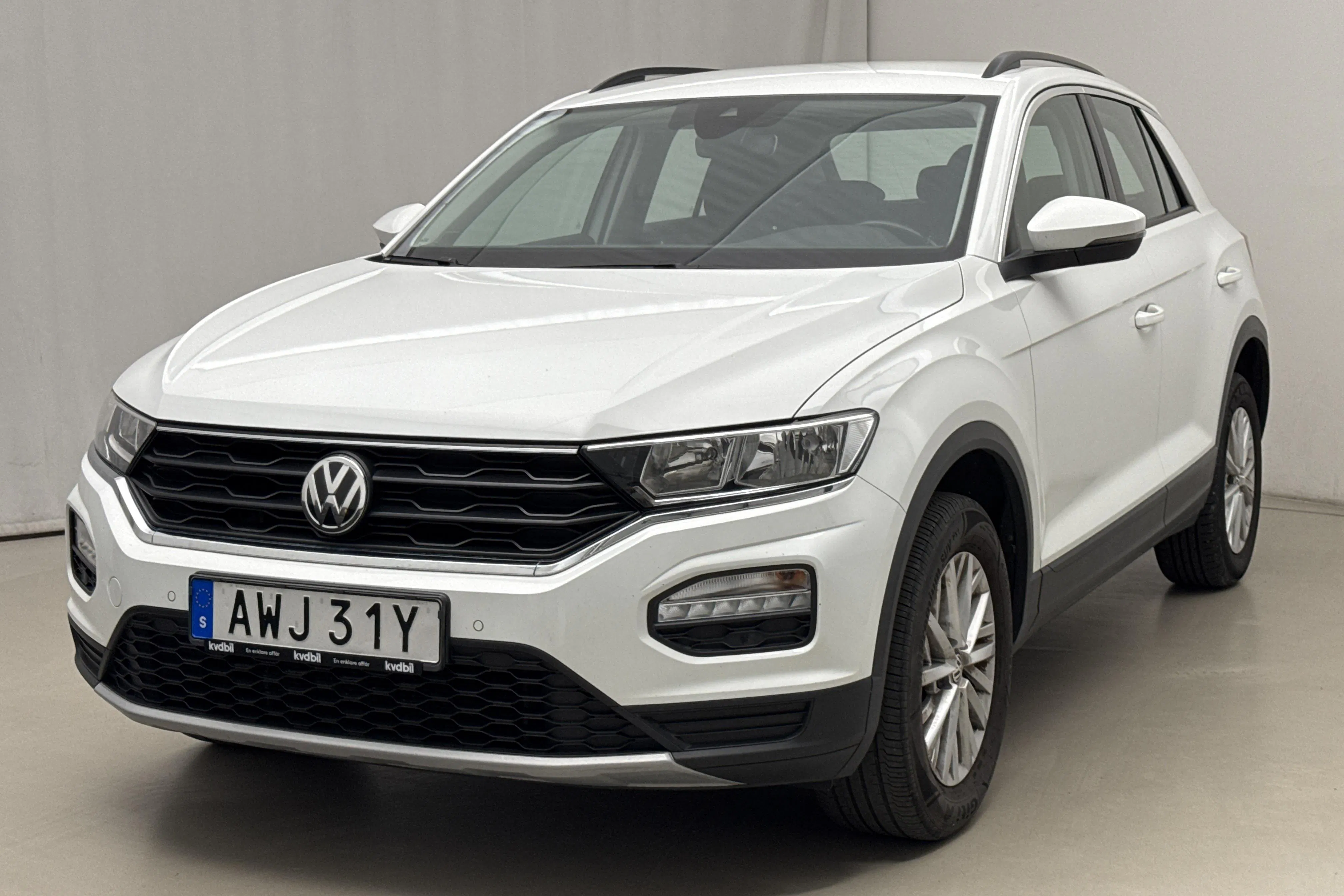 Presentation photo 1 of 15: VW T-Roc 1.0 TSI (115hk) - 121 190 km - Manual - white - 2019