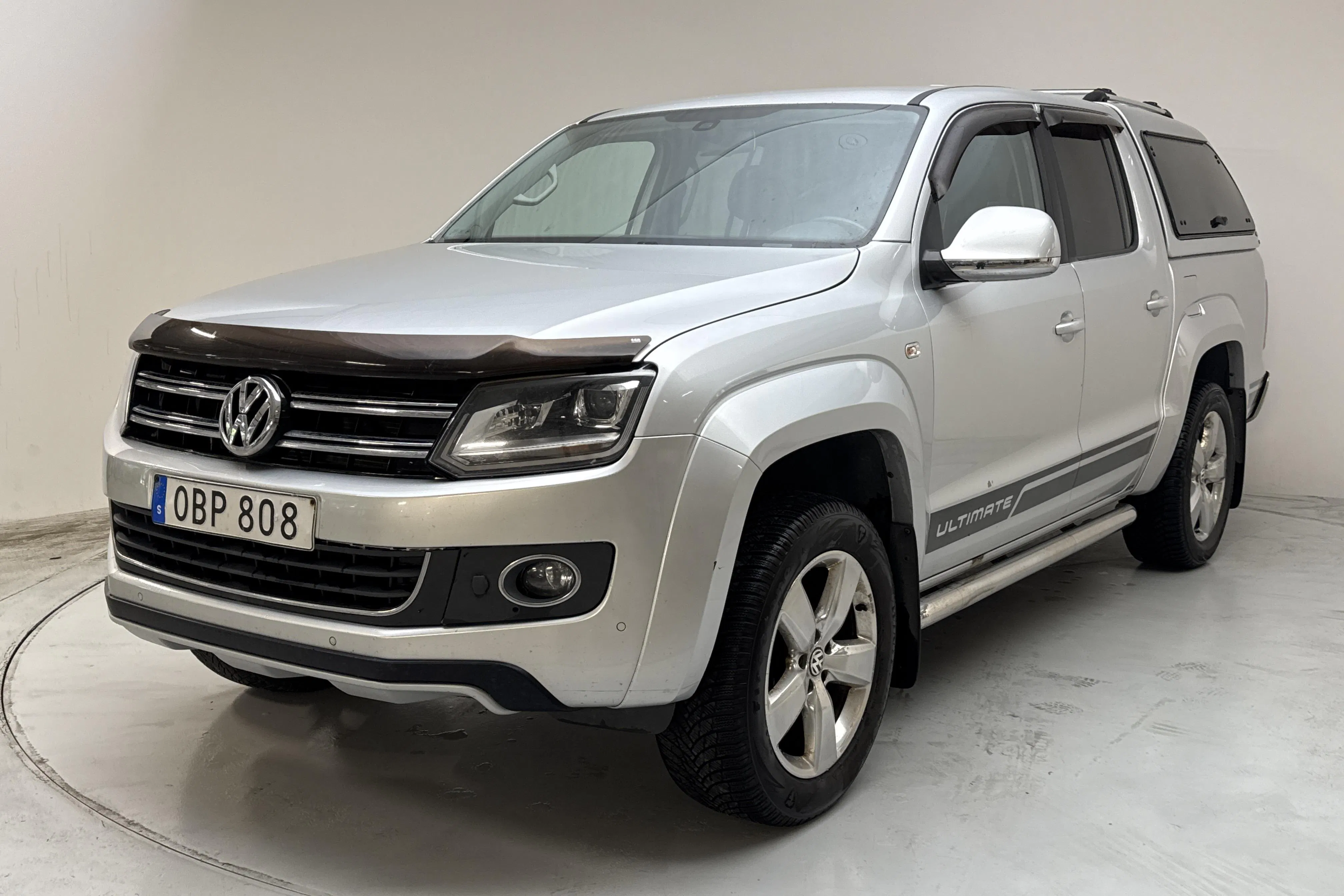 Präsentationsfoto 1 von 14: VW Amarok 2.0 TDI 4motion (180hk) - 290 660 Kilometer - Verkaufsautomat - Silber - 2016