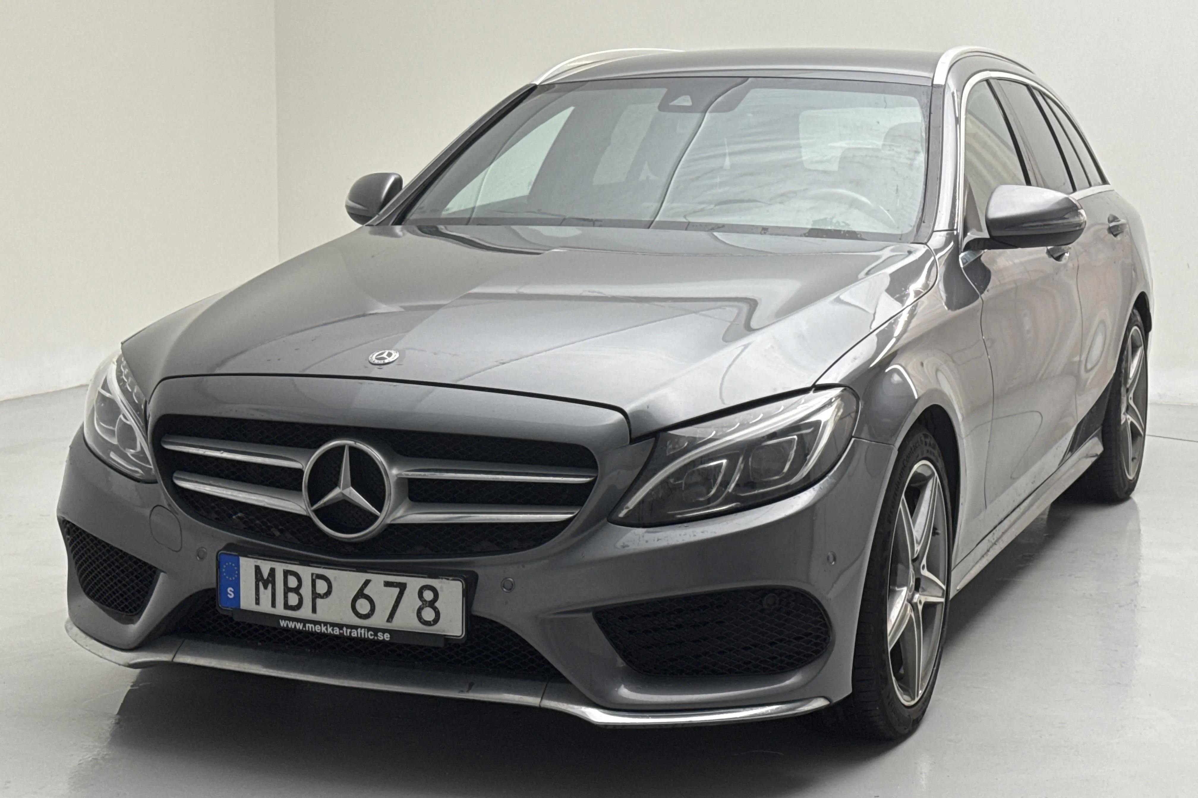 Presentation photo 1 of 13: Mercedes C 220 d Kombi S205 (170hk) - 222 600 km - Automatic - gray - 2018