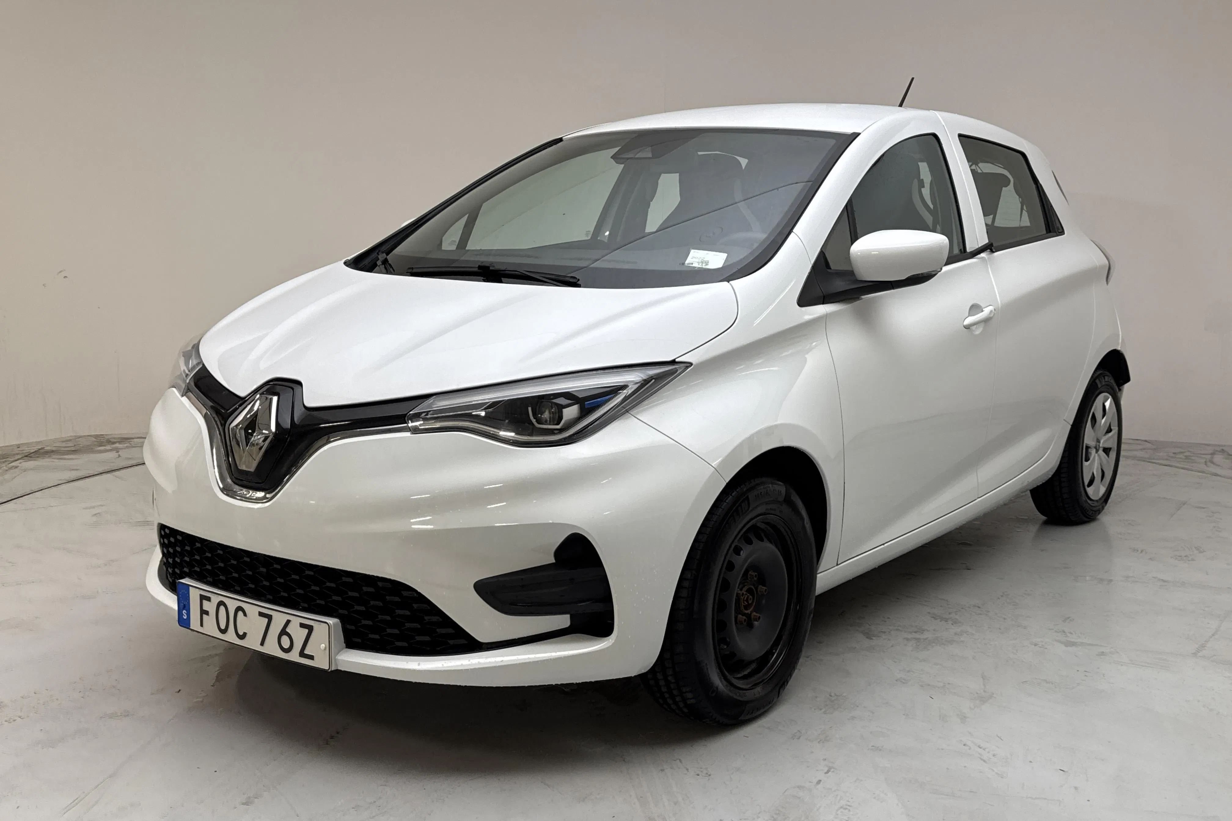 Presentation photo 1 of 13: Renault Zoe 52kWh R110 (108hk) - 78 380 km - Automatic - white - 2021