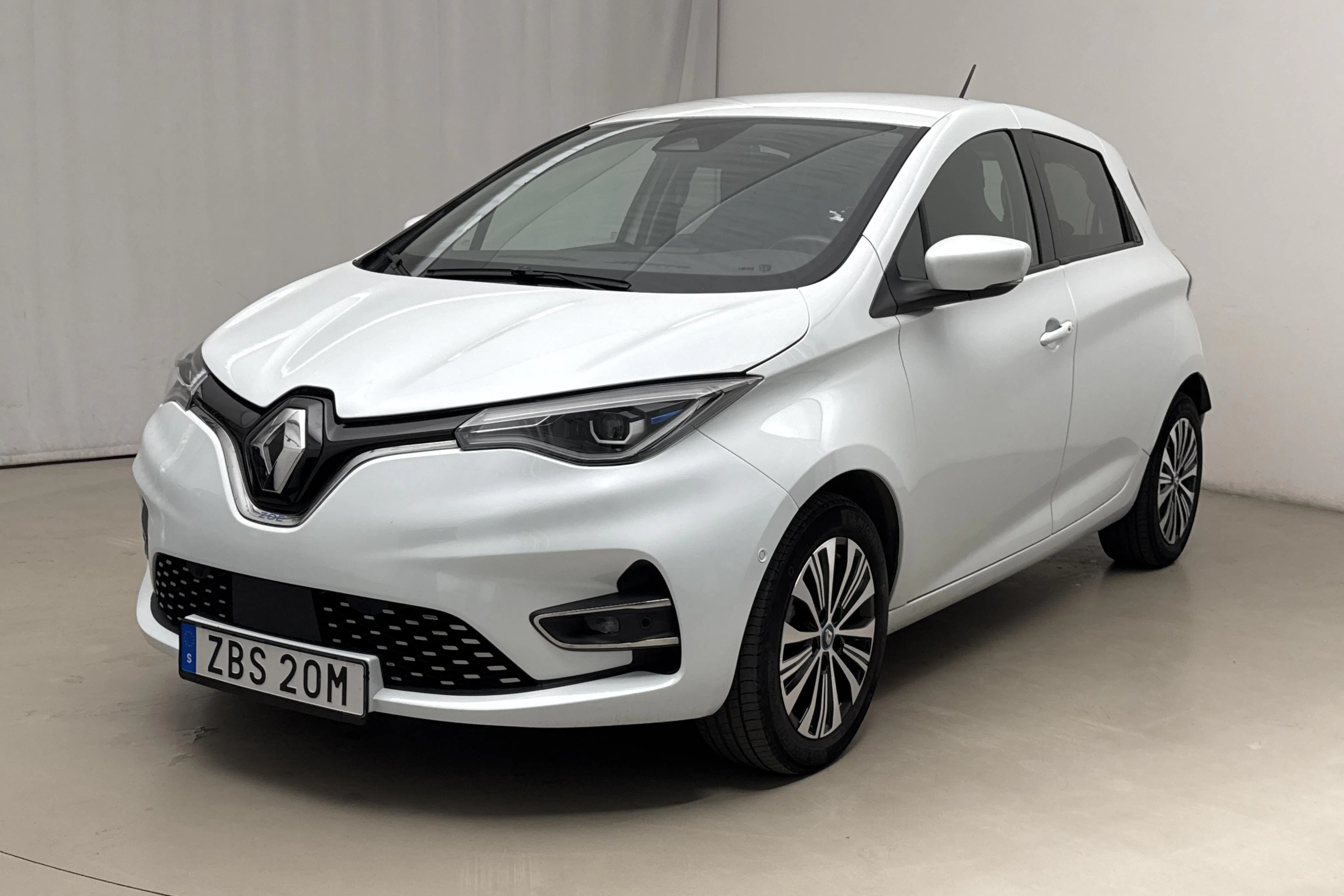 Presentation photo 1 of 22: Renault Zoe 52kWh R135 (135hk) - 65 880 km - Automatic - 2021