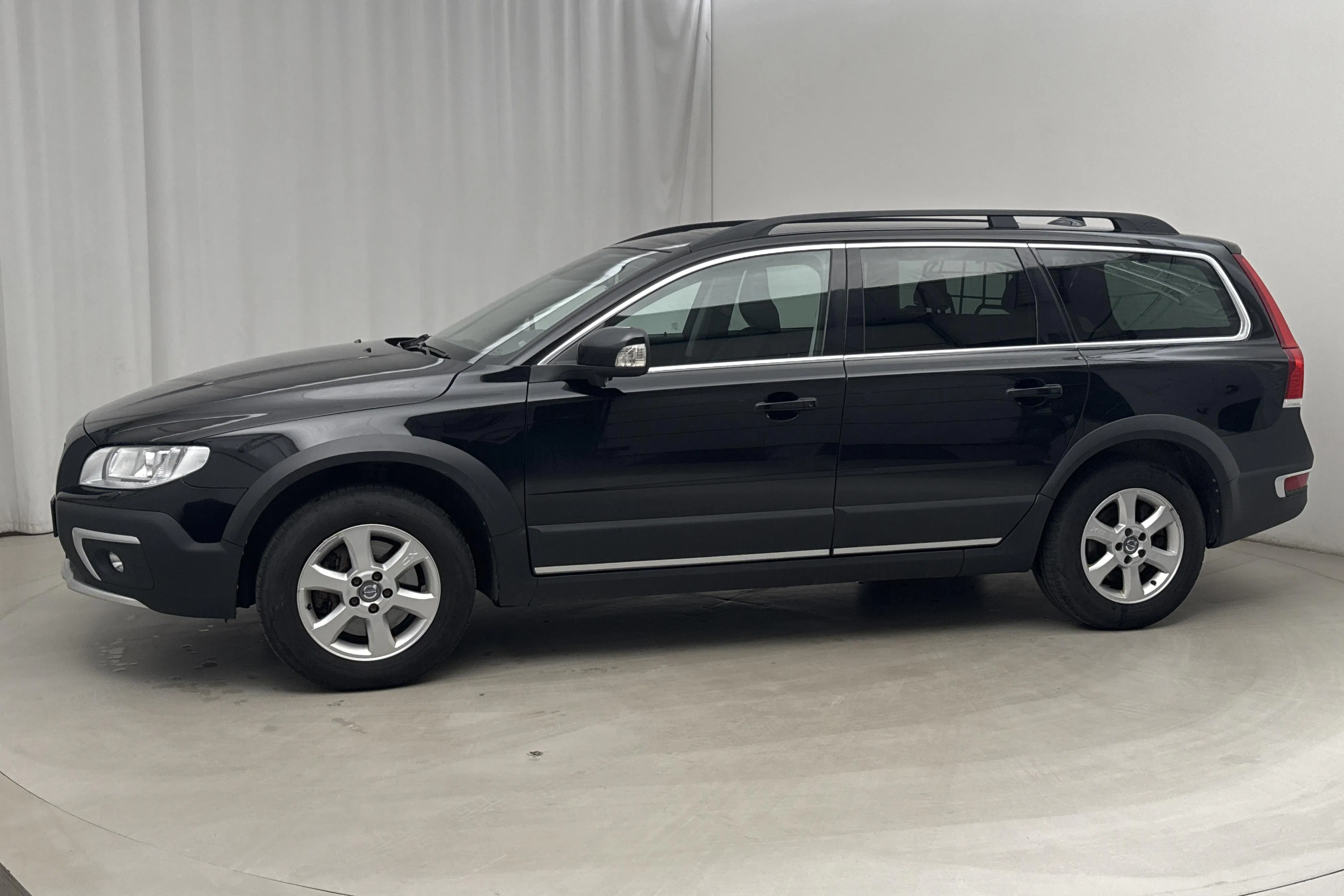 Presentation photo 2 of 16: Volvo XC70 II D4 AWD (181hk) - 229 060 km - Automatic - black - 2015