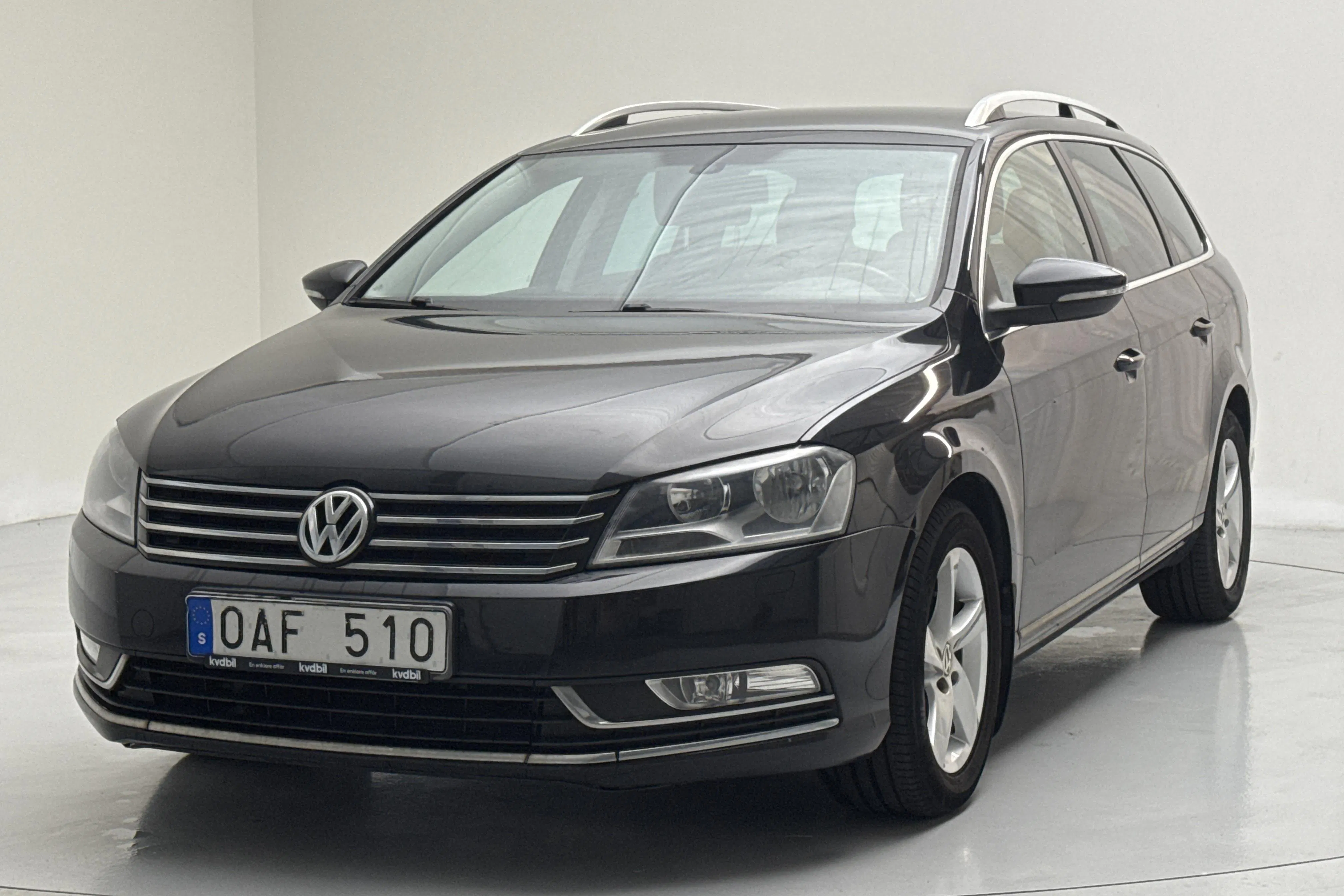 Presentation photo 1 of 14: VW Passat 2.0 TDI BlueMotion Technology Variant (140hk) - 139 410 km - Manual - black - 2014