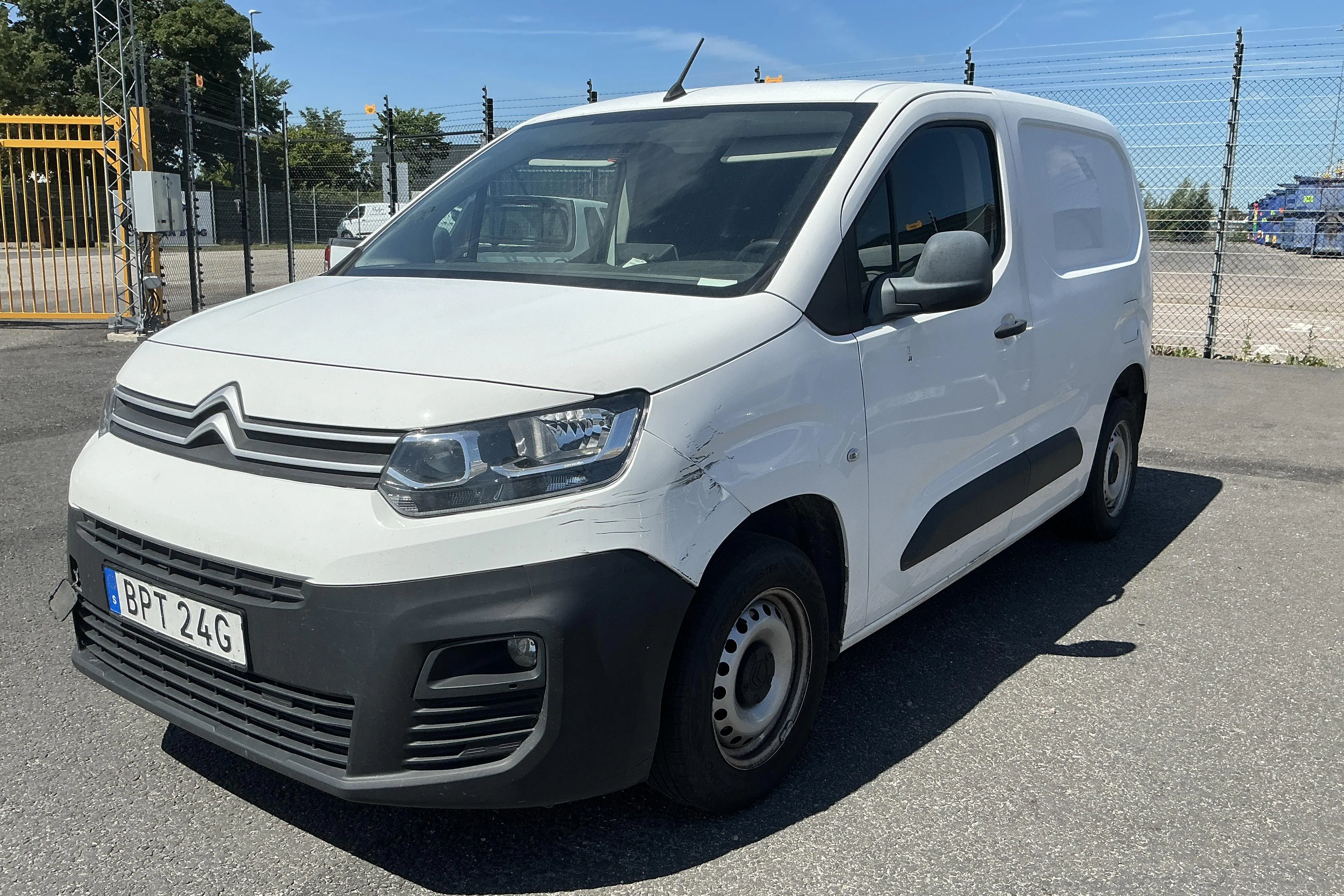 Presentation photo 1 of 12: Citroën Berlingo 1.5 BlueHDi Skåp (75hk) - 187 910 km - Manual - white - 2019