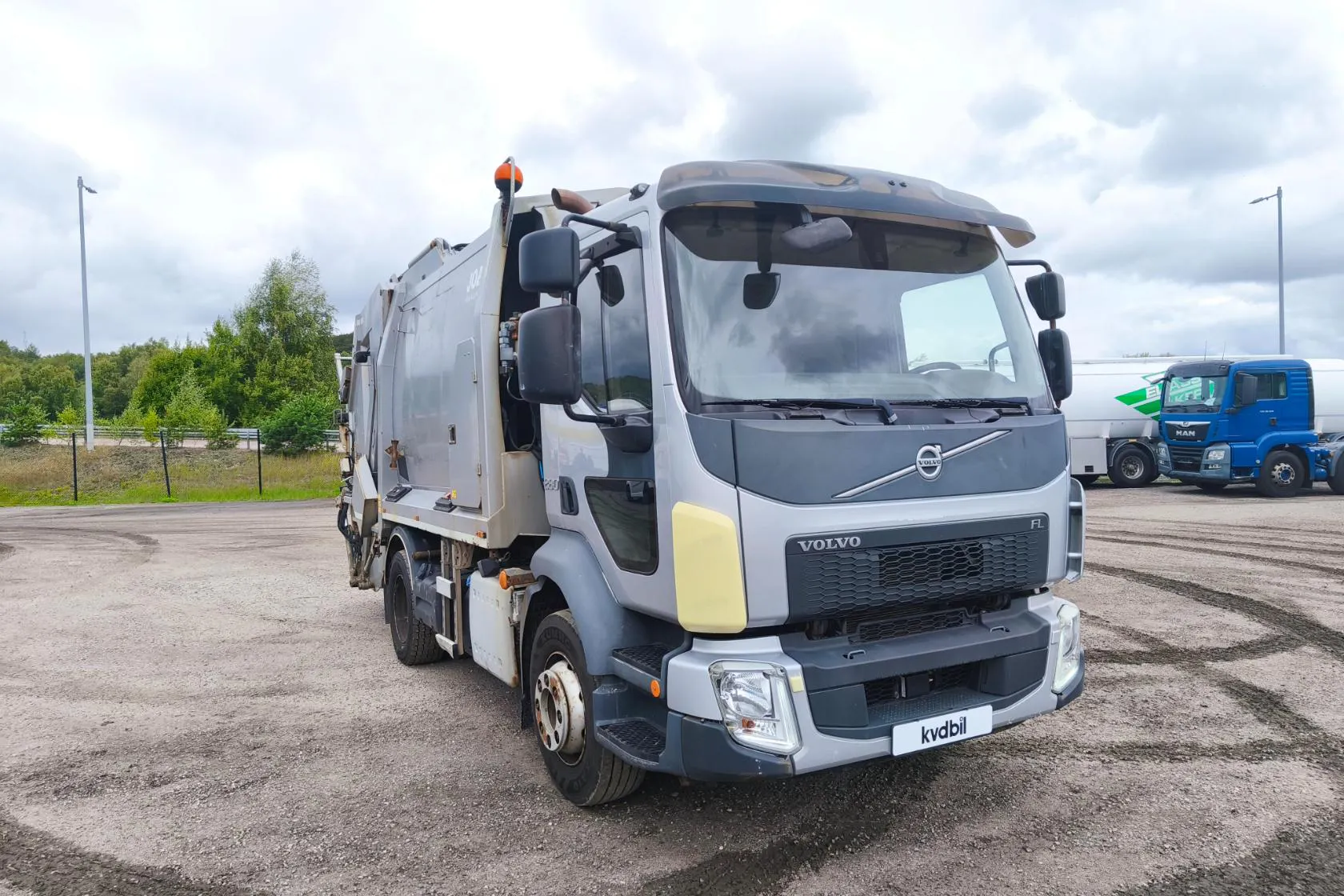 Presentation photo 2 of 91: VOLVO FL280 - 52 744 km - Automatic - gray - 2016