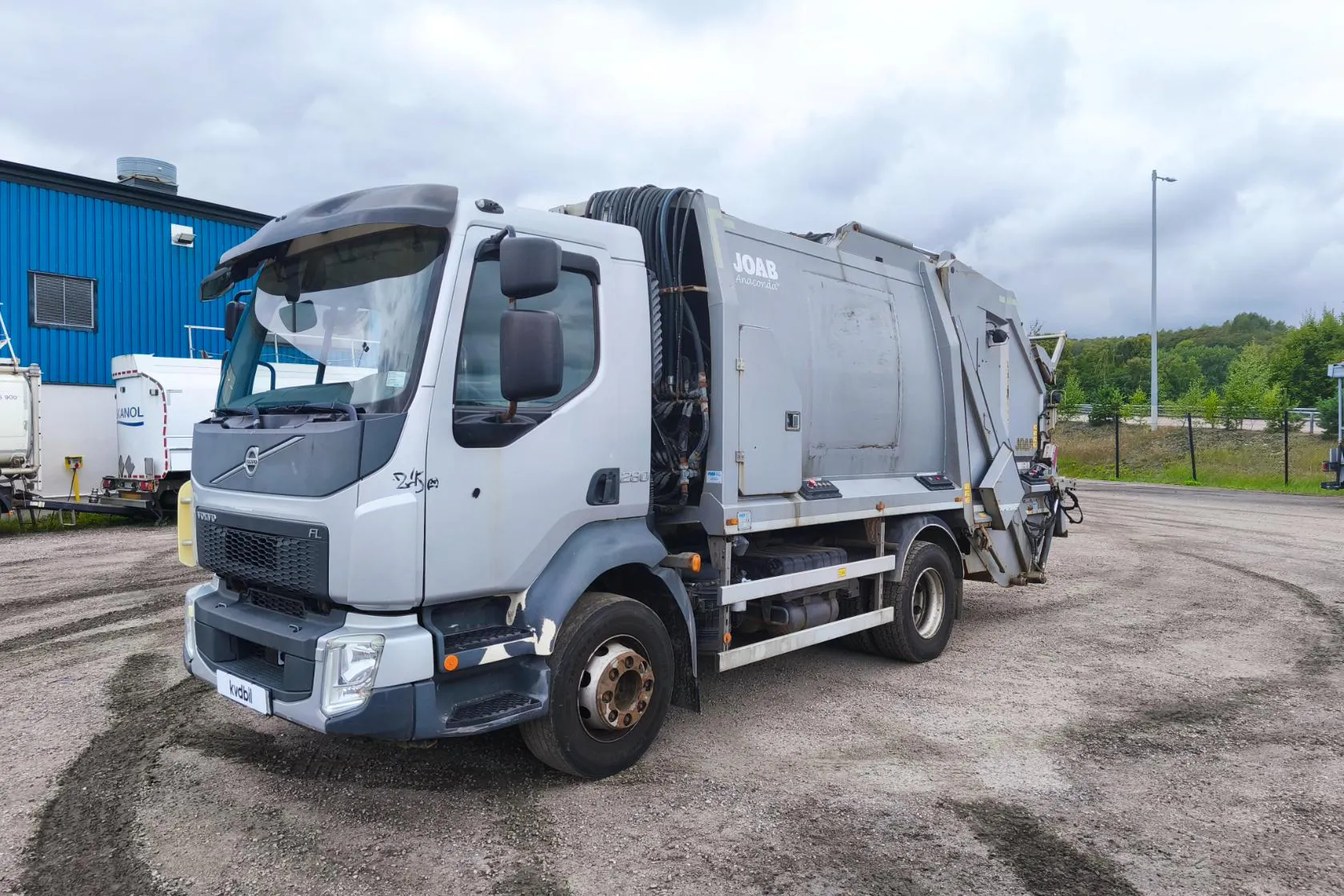 Presentation photo 1 of 91: VOLVO FL280 - 52 744 km - Automatic - gray - 2016