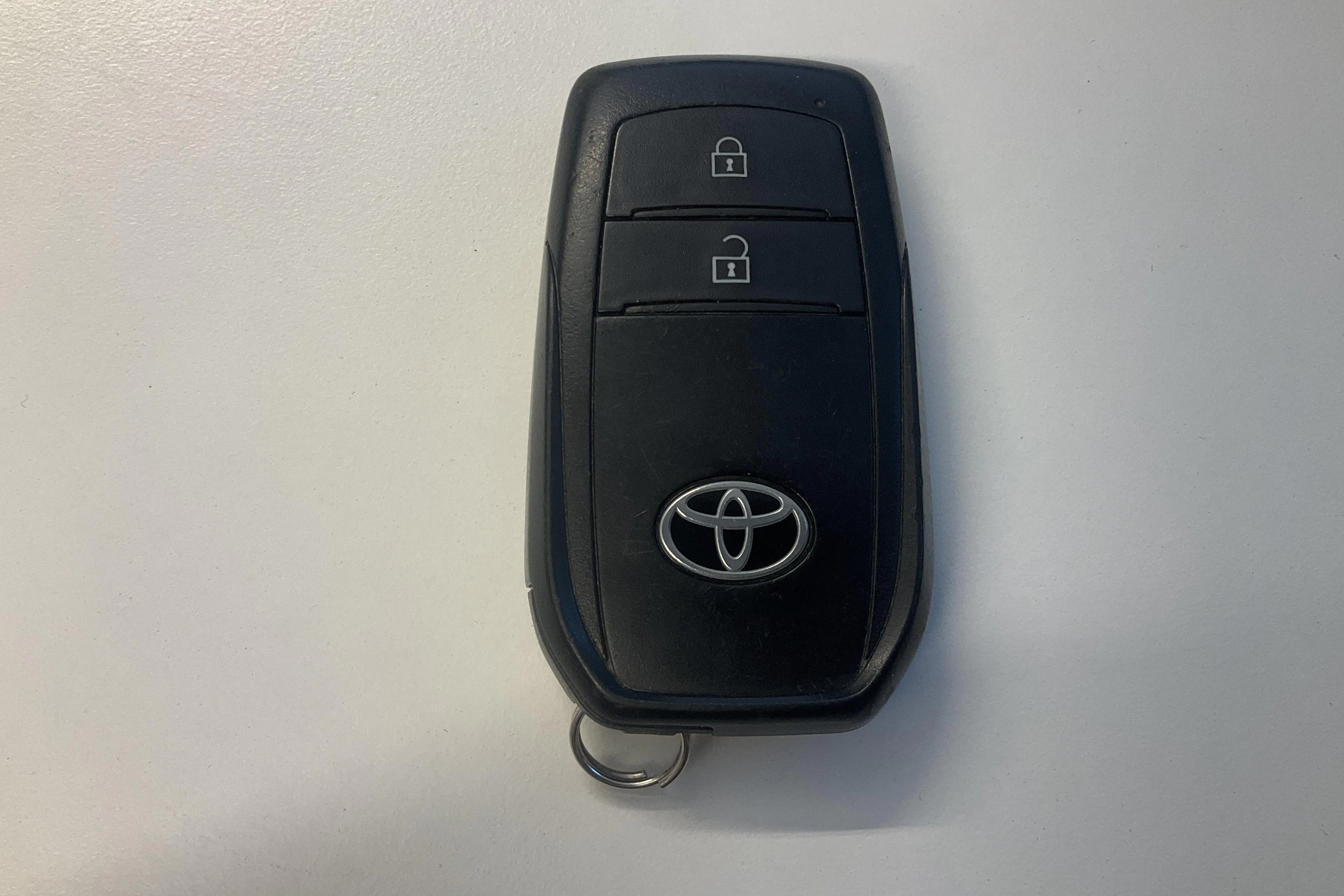 Presentation photo 17 of 17: Toyota Corolla Cross 2.0 AWD-i Elhybrid (197hk) - 73 920 km - Automatic - white - 2023
